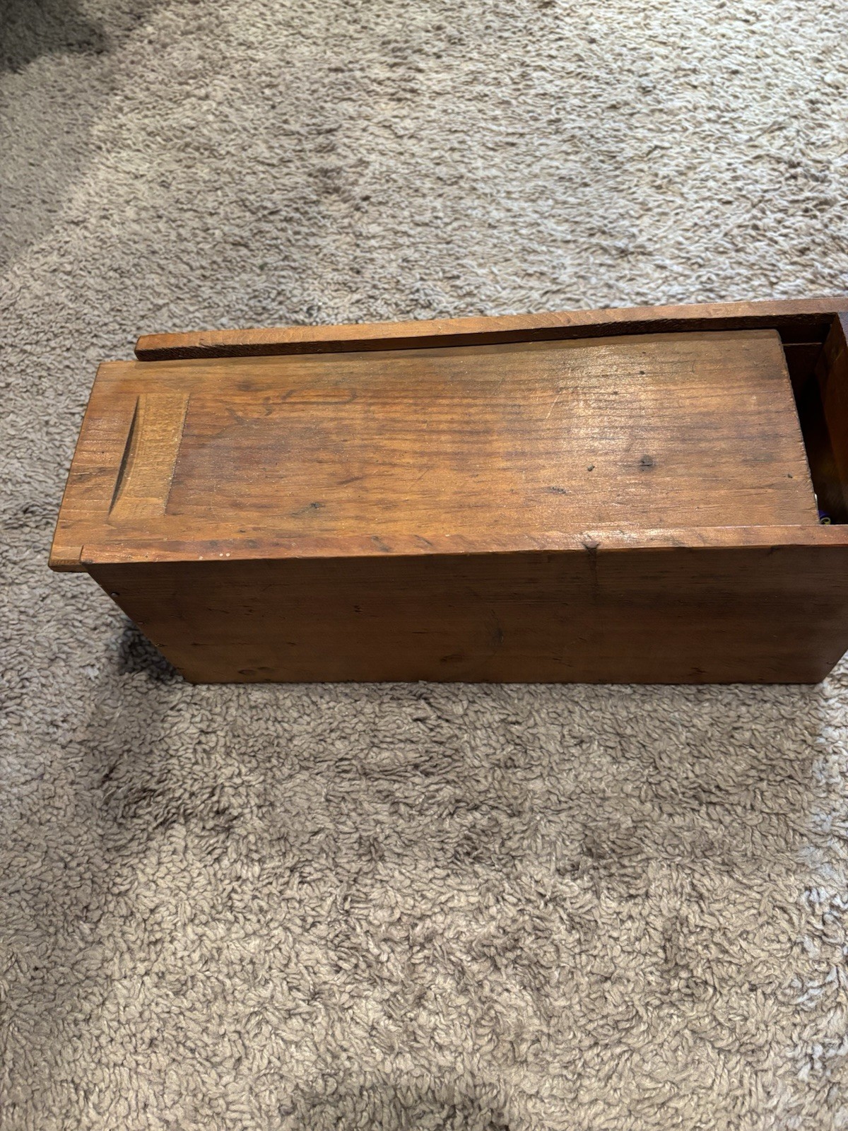ANTIQUE PRIMITIVE WALNUT WOODEN SLIDE LID BOX