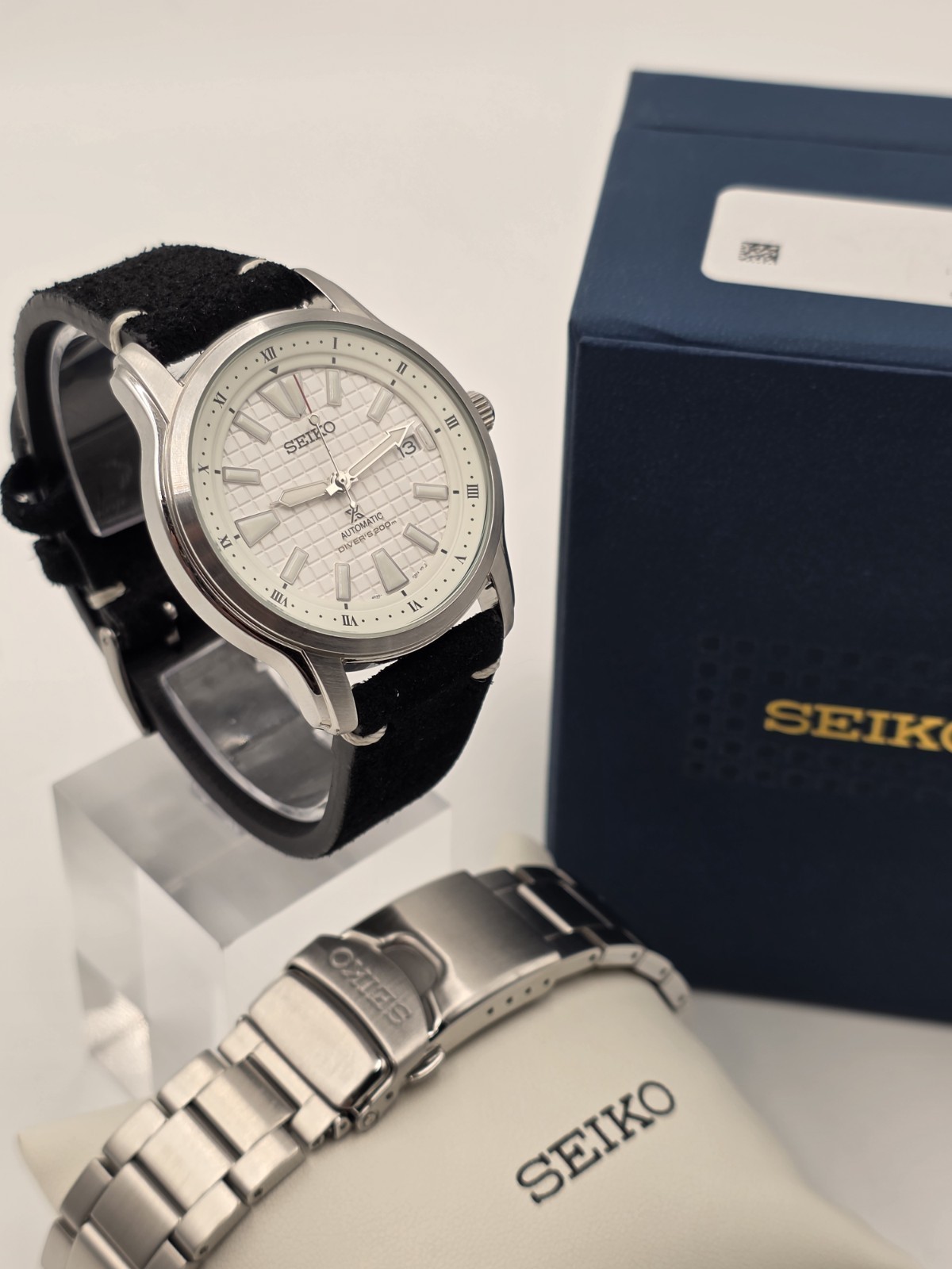 Seiko Prospex SNKP09K1 Automatic Diver 200M White Dial 7S26 Watch Box Seiko Prospex SNKP09K1 Automatic Diver 200M White Dial 7S26 Watch Box