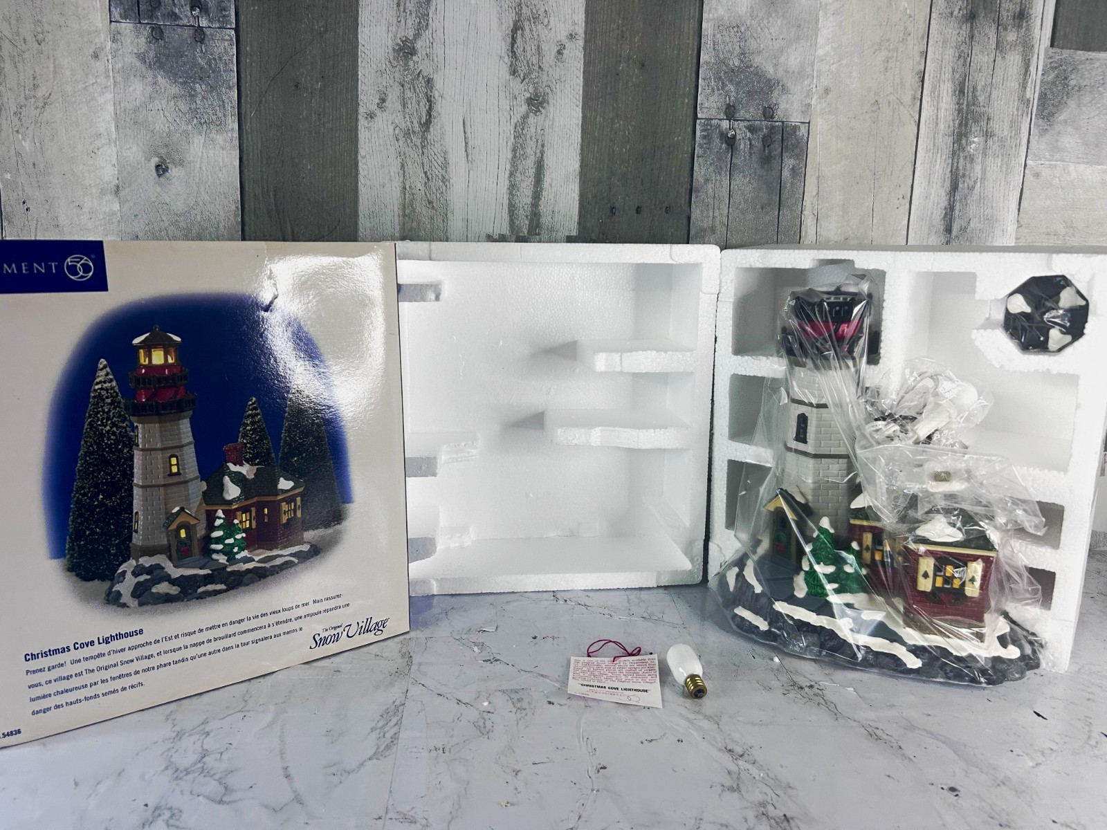 Department 56 Snow Village Christmas Cove Lighthouse Illuminated Ceramic Boxed