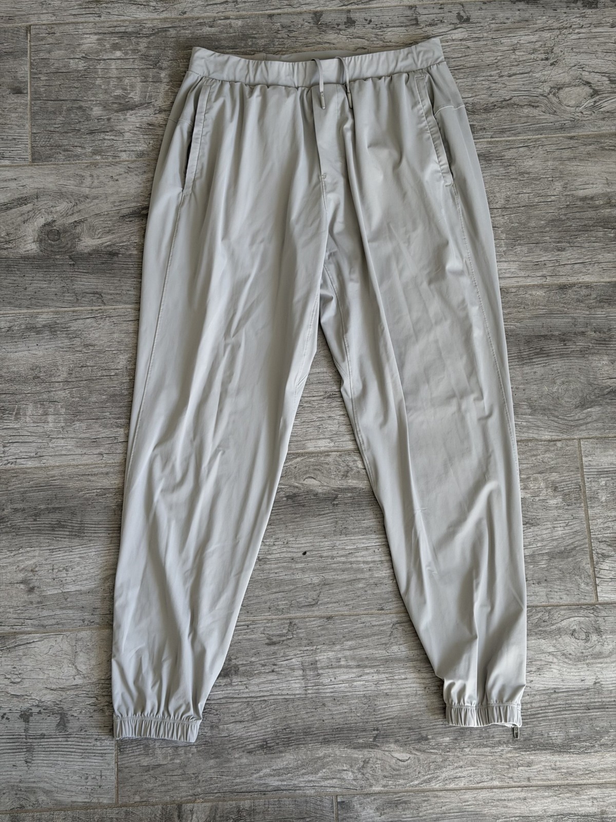 Lululemon Surge Jogger Men\'s L Raw Linen Beige Khaki Ankle Zip Running Pants Lululemon Surge Jogger Men\'s L Raw Linen Beige Khaki Ankle Zip Running Pants