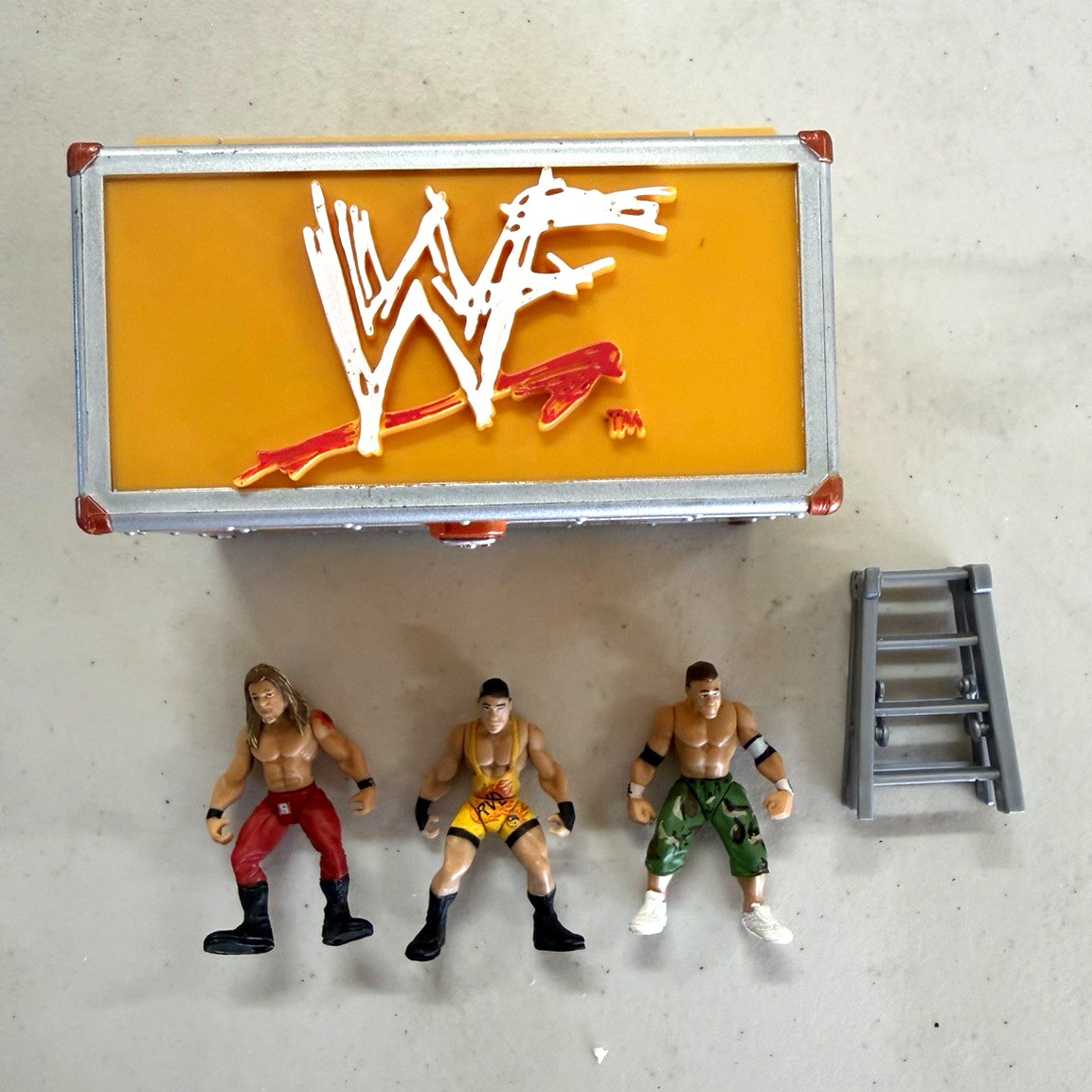 2006 JAKKS Pacific WWE Mini Figures Lot Cena RVD Edge WWF Case Ladder