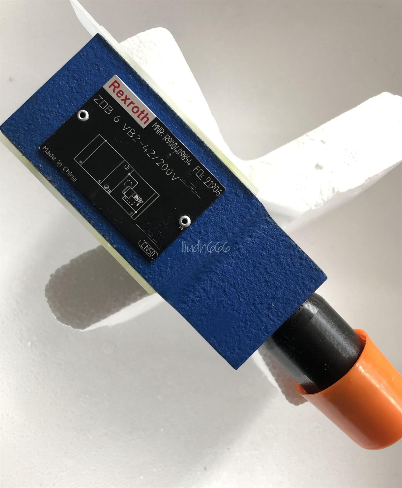 1PCS Rexroth R900409854 ZDB6VB2-42/200V