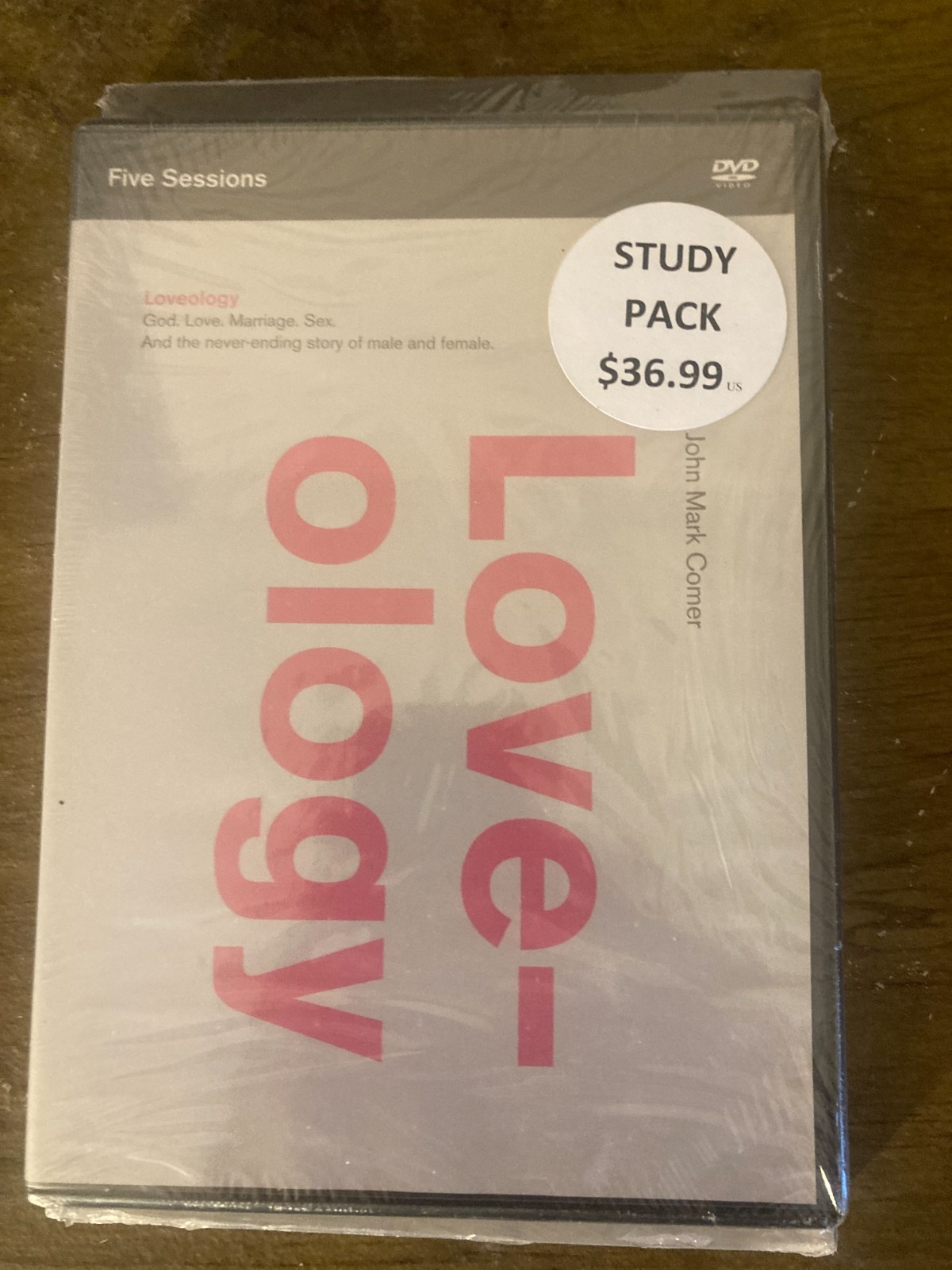 LOVEOLOGY STUDY GUIDE w/DVD : GOD. LOVE. MARRIAGE. SEX. AND By John Mark Comer