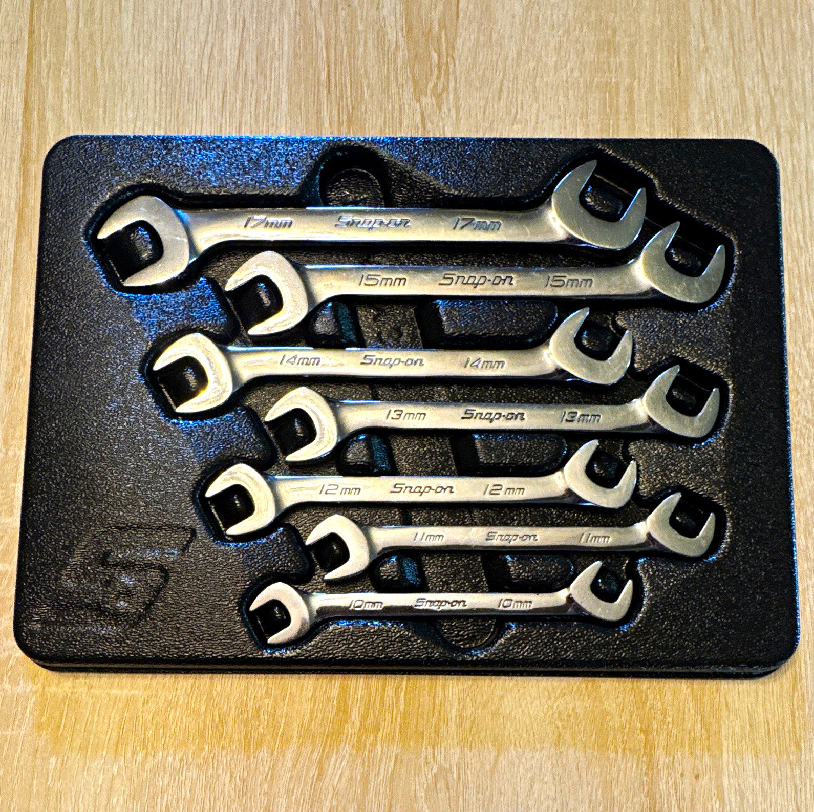Snap-on SVSM807A Metric Double Open End Wrench Set 10-17mm 7pc With Tray Snap-on SVSM807A Metric Double Open End Wrench Set 10-17mm 7pc With Tray