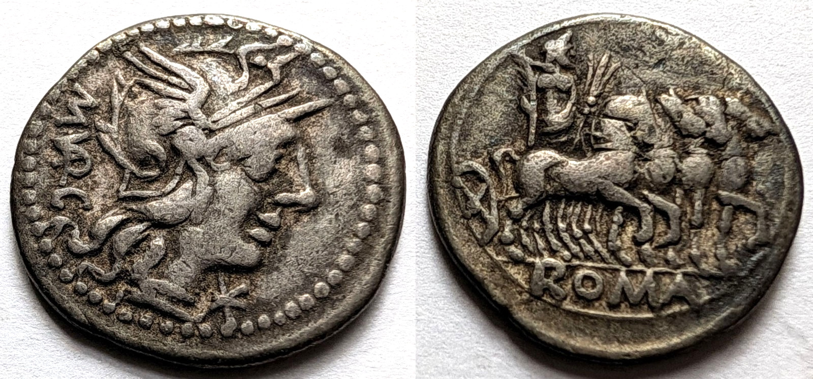 Roman Republic M Vargunteius Silver Denarius 130 BC Roma Jupiter Quad BMC 1068