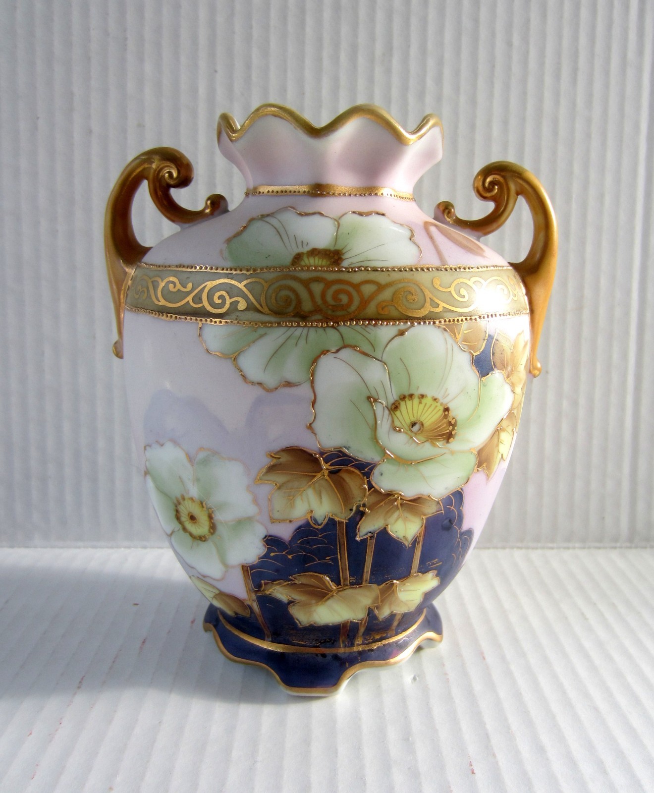 Antique Morimura Nippon Hand Painted Double Handle Floral Vase Gold Moriage 6\ Antique Morimura Nippon Hand Painted Double Handle Floral Vase Gold Moriage 6\