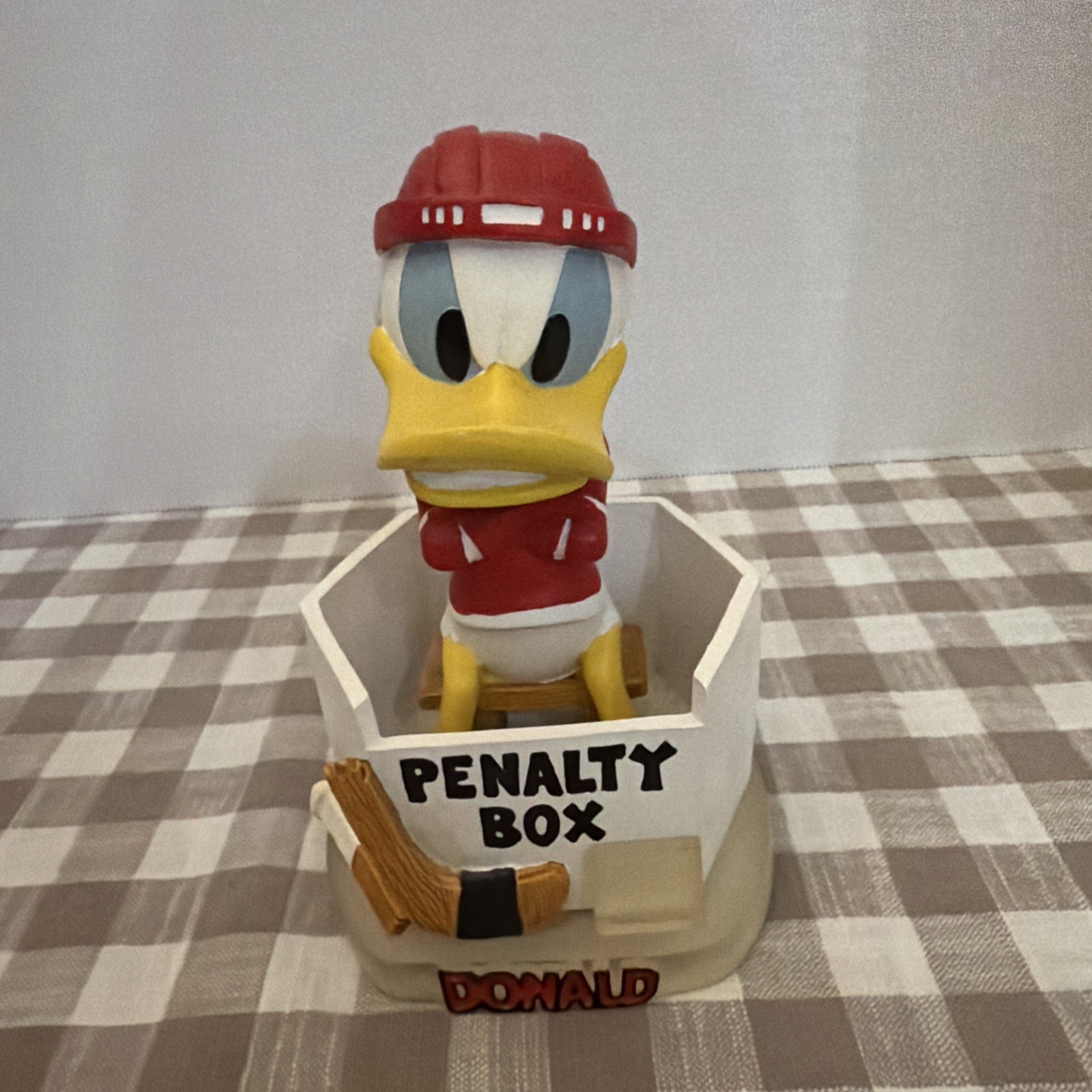 2004 Disney Donald Duck Penalty Box Hockey Bobble Head Figurine 6 in. Tall
