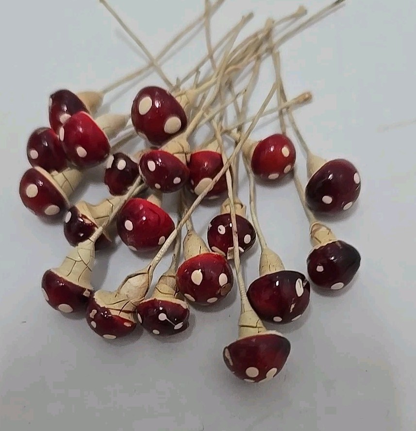 Vintage Craft Miniature RED WHITE Mushroom Craft Pieces Made in KOREA 20 PC