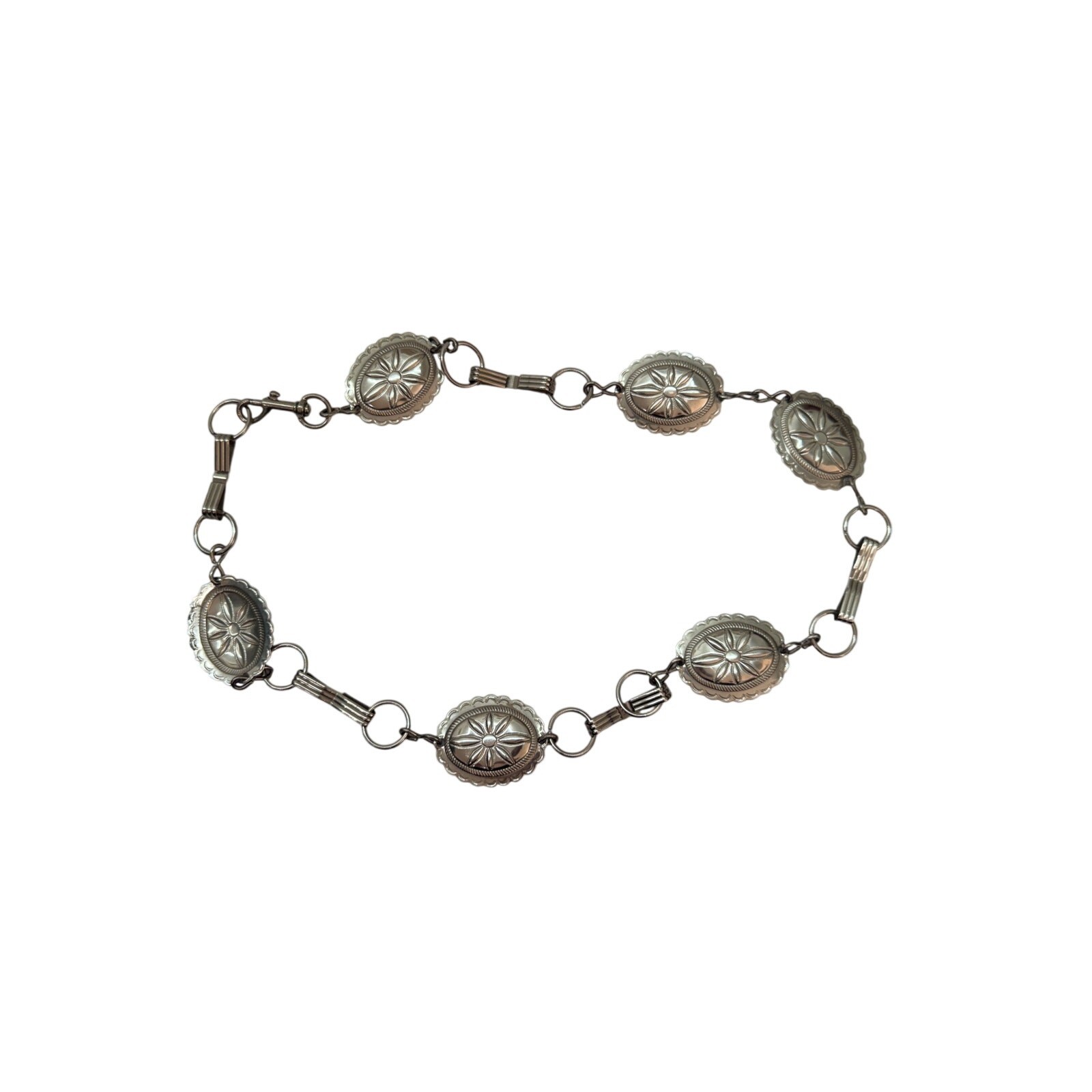 Vintage Silver Toned Western Chain Belt Vintage Silver Toned Western Chain Belt