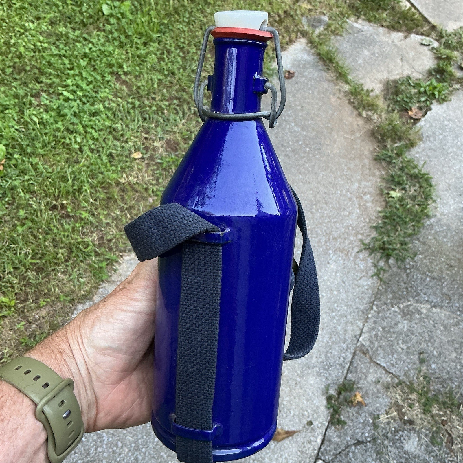RARE PRE WWII DUTCH FLASK WITH STRAP COBALT-BLUE GRANITEWARE ANTIQUE MINT RARE PRE WWII DUTCH FLASK WITH STRAP COBALT-BLUE GRANITEWARE ANTIQUE MINT