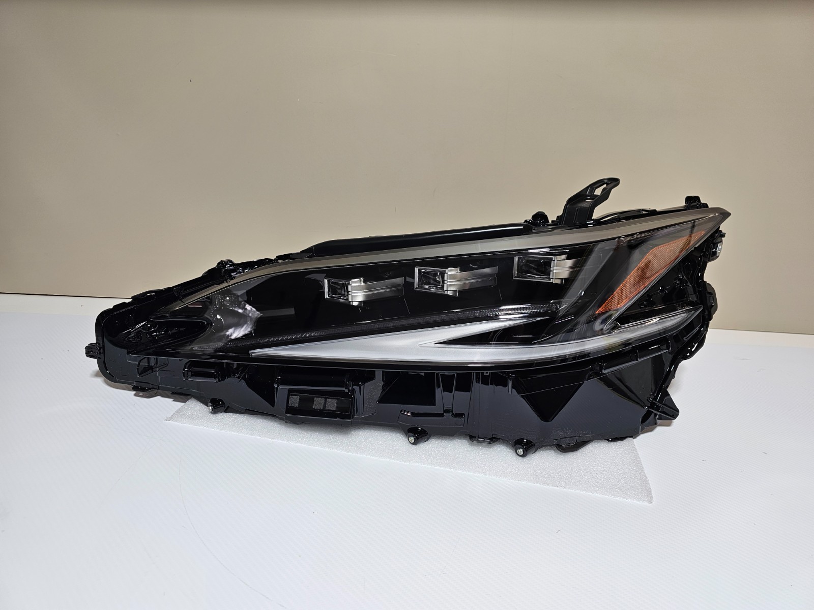 Lexus ES250 ES300h ES350 OEM LED Left Headlight 2022 2023 2024 2025