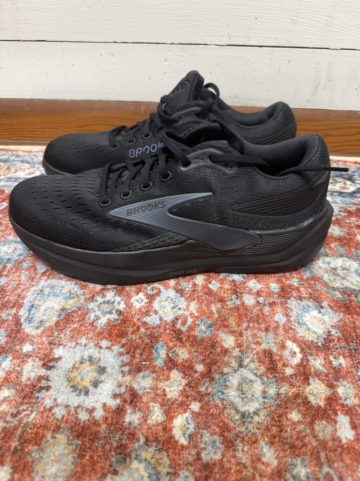 Size 12- Brooks Ghost Max 3 Black Ebony Size 12- Brooks Ghost Max 3 Black Ebony