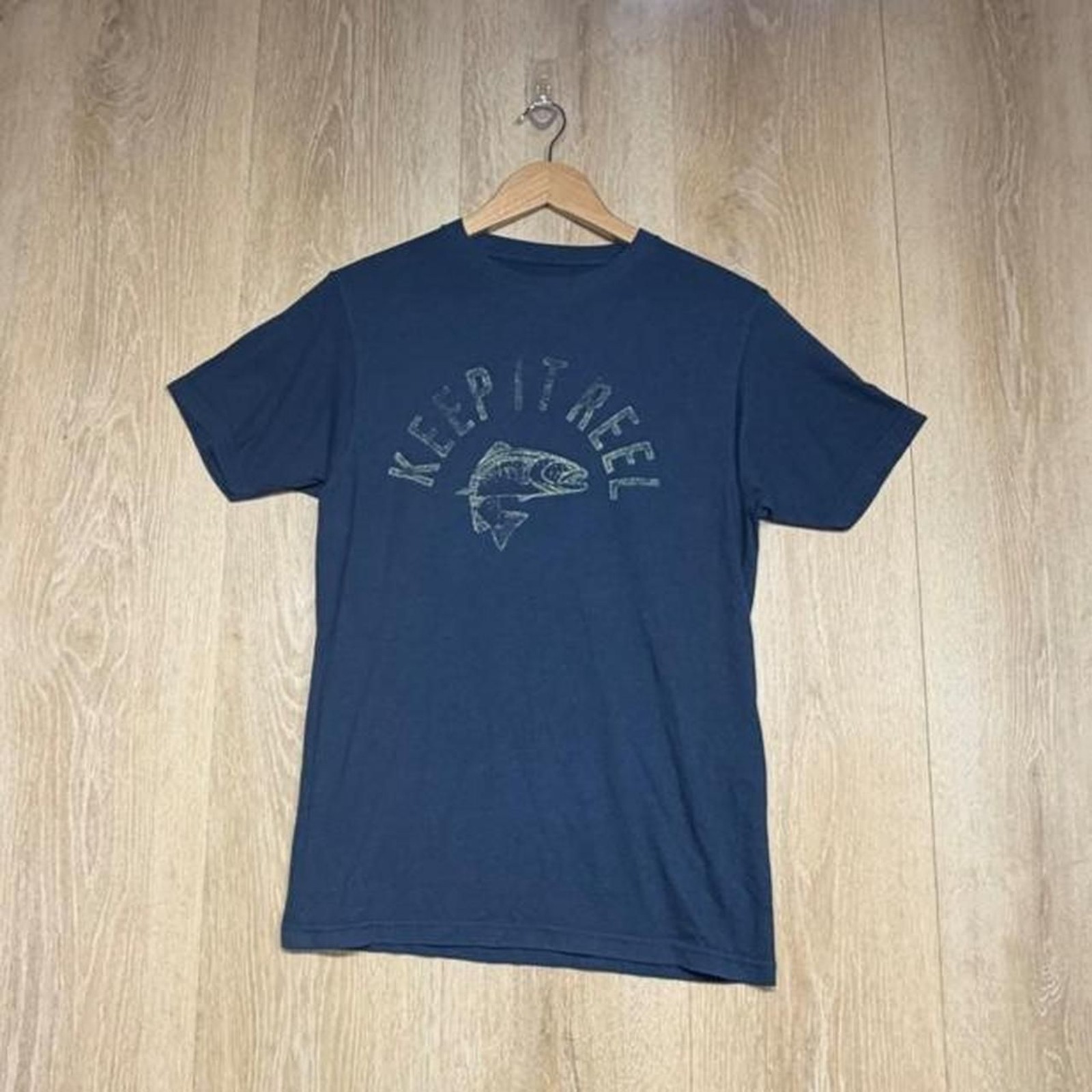 Sonoma-goods-for-life Men\'s Blue and Navy T-shirt