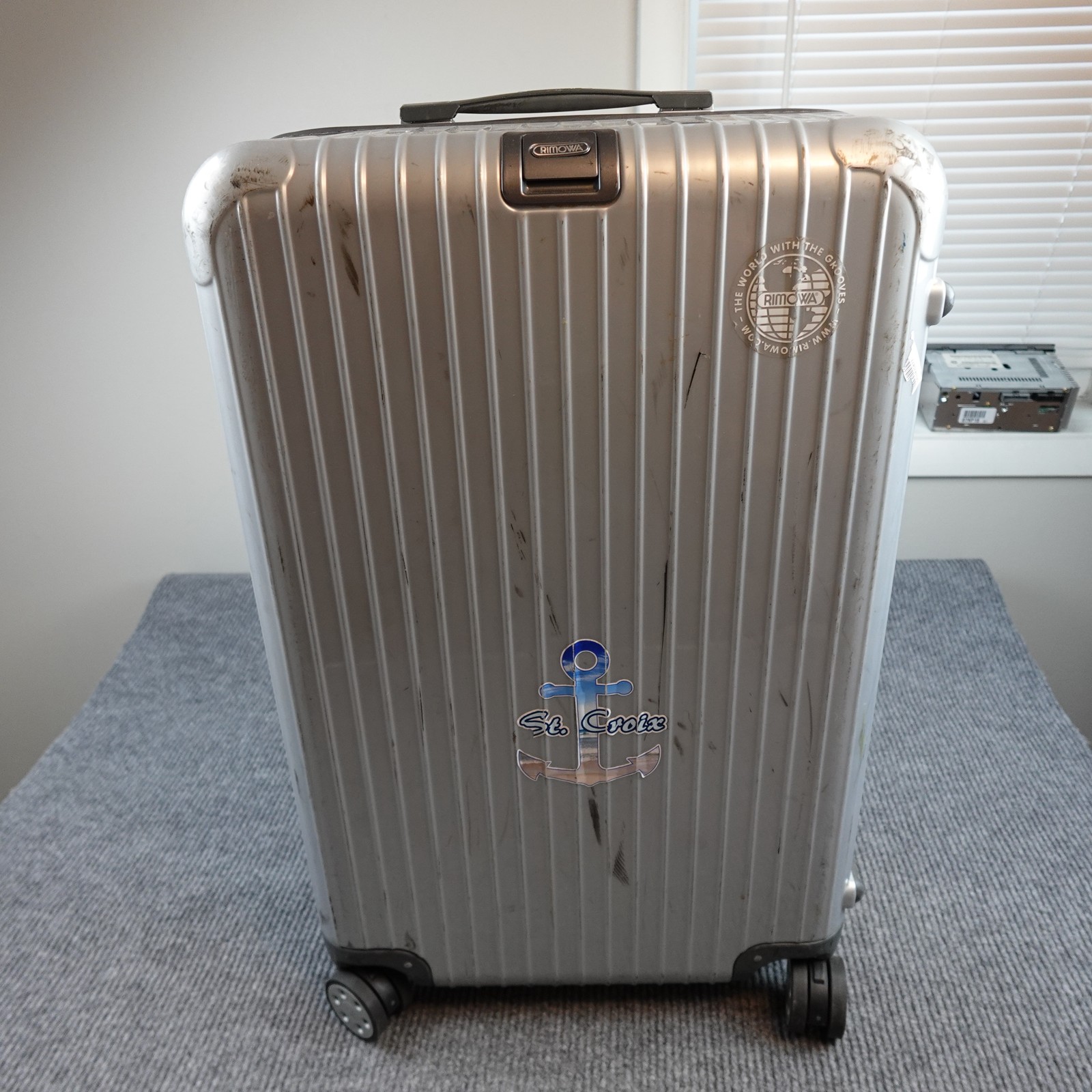 Rimowa Salsa Deluxe Suitcase Silver Spinner TSA Lock Hardcase Luggage 4 Wheels
