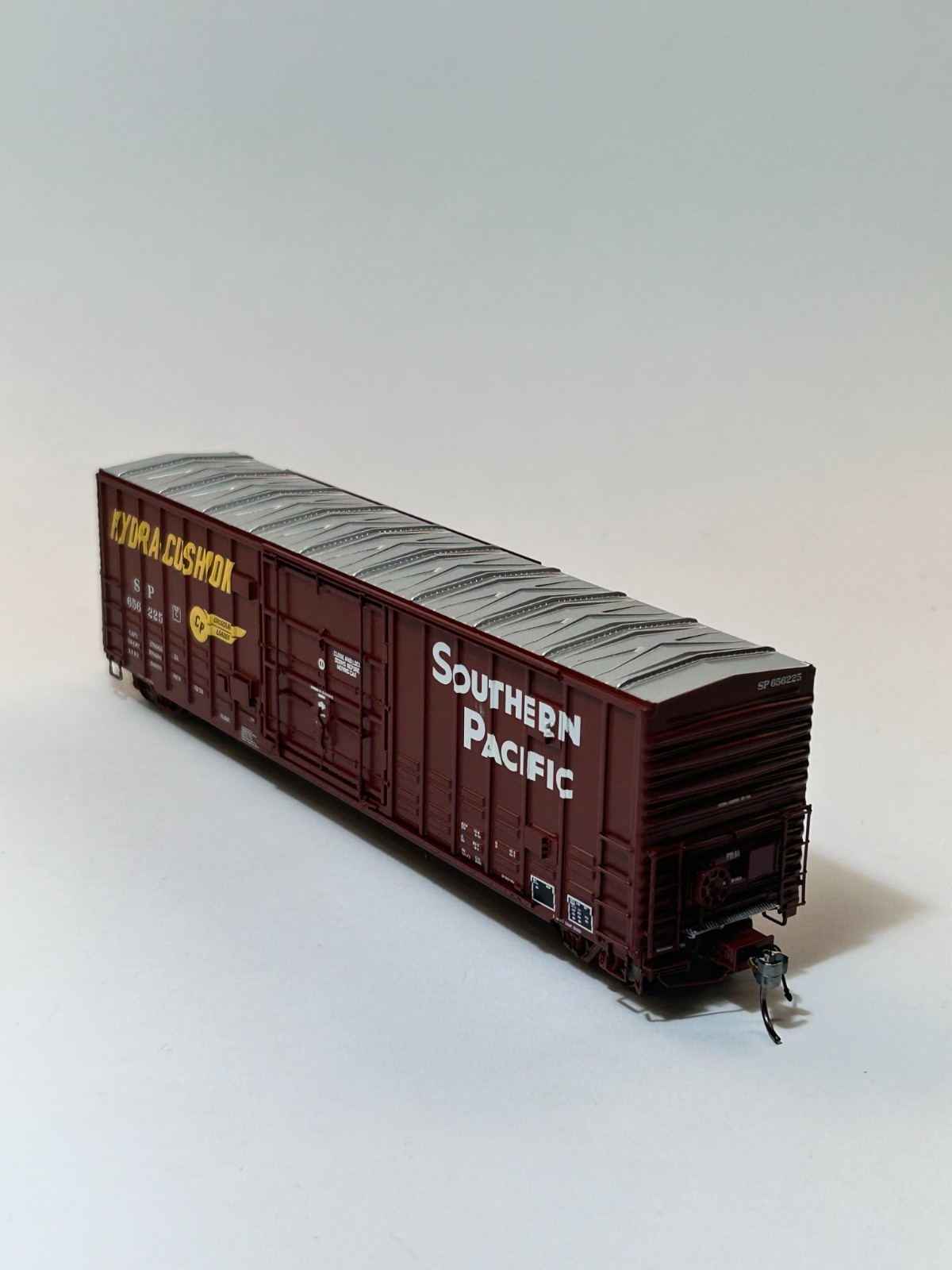 Rapido Trains Inc. HO‑scale PC&F B‑100‑40 Boxcar, SP#137001-2