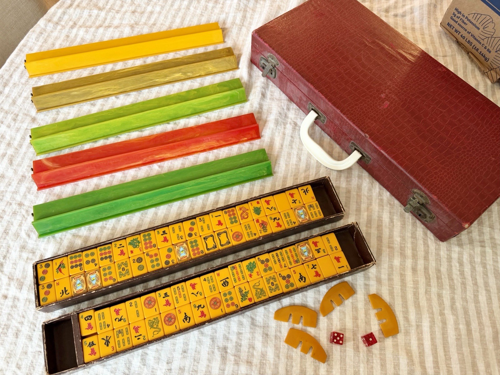 Vintage Butterscotch Bakelite Mahjong Set 152 Tiles 5 Rack Case Converted Jokers