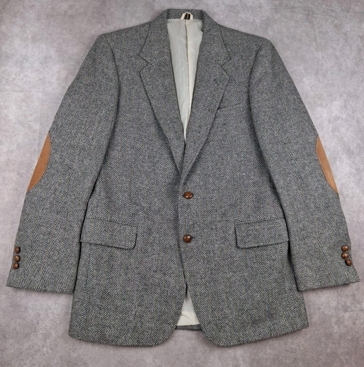 Vintage Tweed Sport Coat 40R Herringbone Suede Elbow Leather Buttons Blazer Prep Vintage Tweed Sport Coat 40R Herringbone Suede Elbow Leather Buttons Blazer Prep