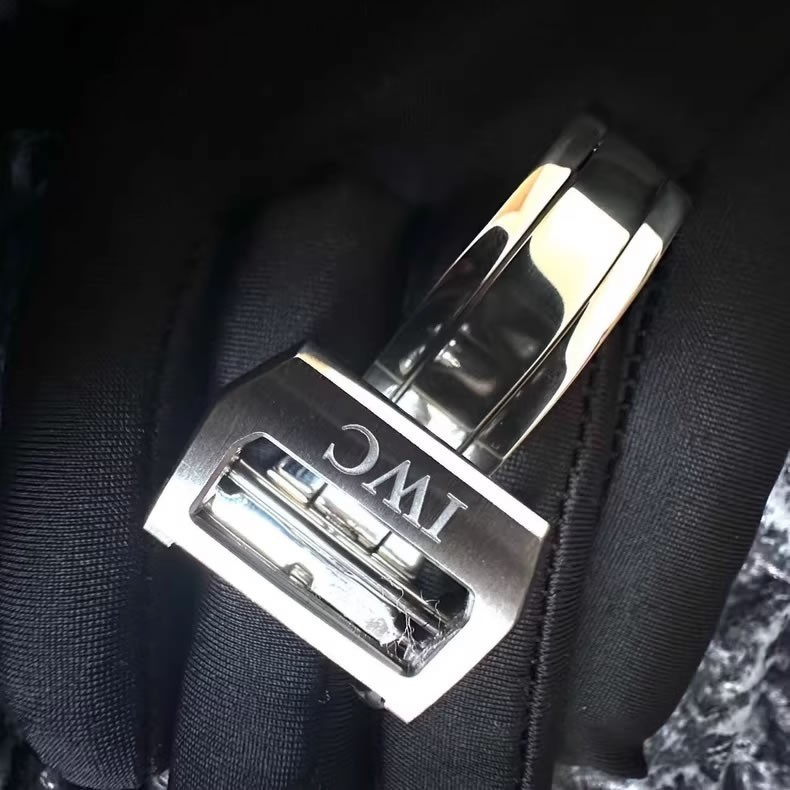 IWC Pilot's STAINLESS STEEL Deployment Folding Clasp Buckle (18mm) BRAND NEW