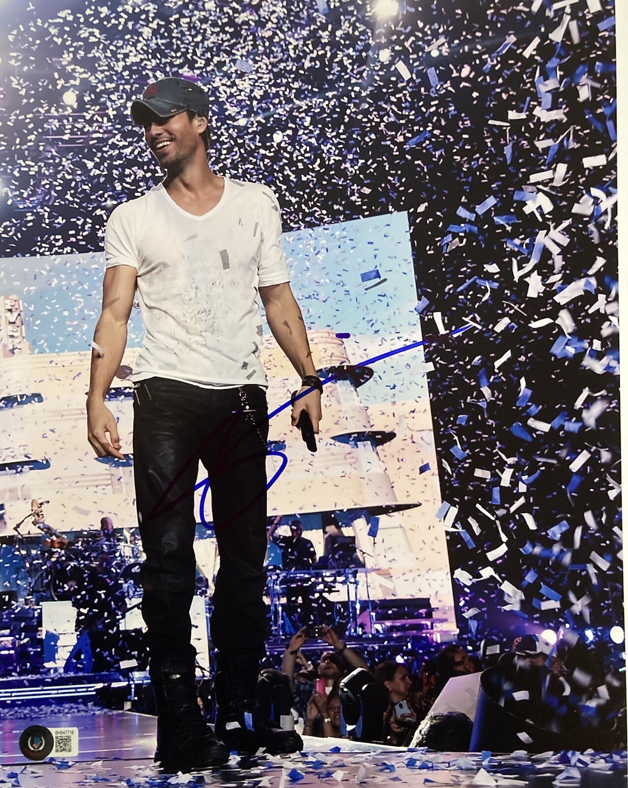 Enrique Iglesias Signed 11x14 Photo BAS COA Autograph #BH047716