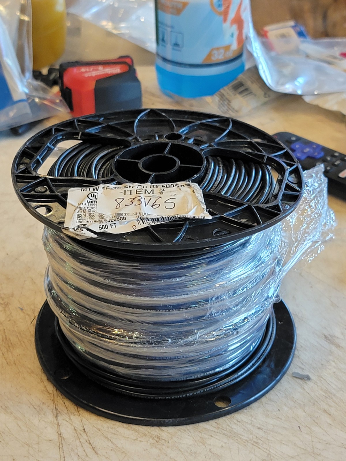 Southwire 411020508 16 AWG, 26 Strand, Black Machine Tool Wire PVC 500ft 600V
