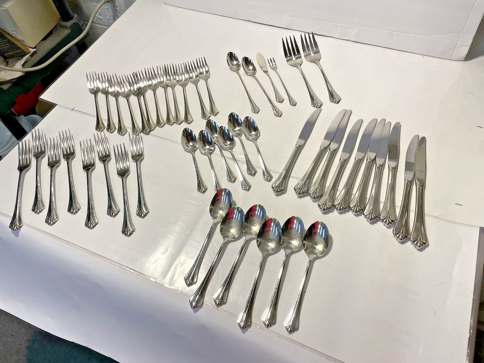 Oneida Community Royal Flute STAINLESS Flatware 46 SERVING, FORKS,KNIVES, SPOONS