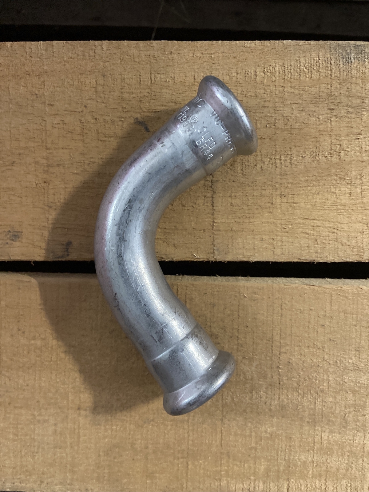 (Lot Of 62) Victaulic S/590 Vic-Press 304 Stainless Steel Pipe, 90 Degree, 1/2