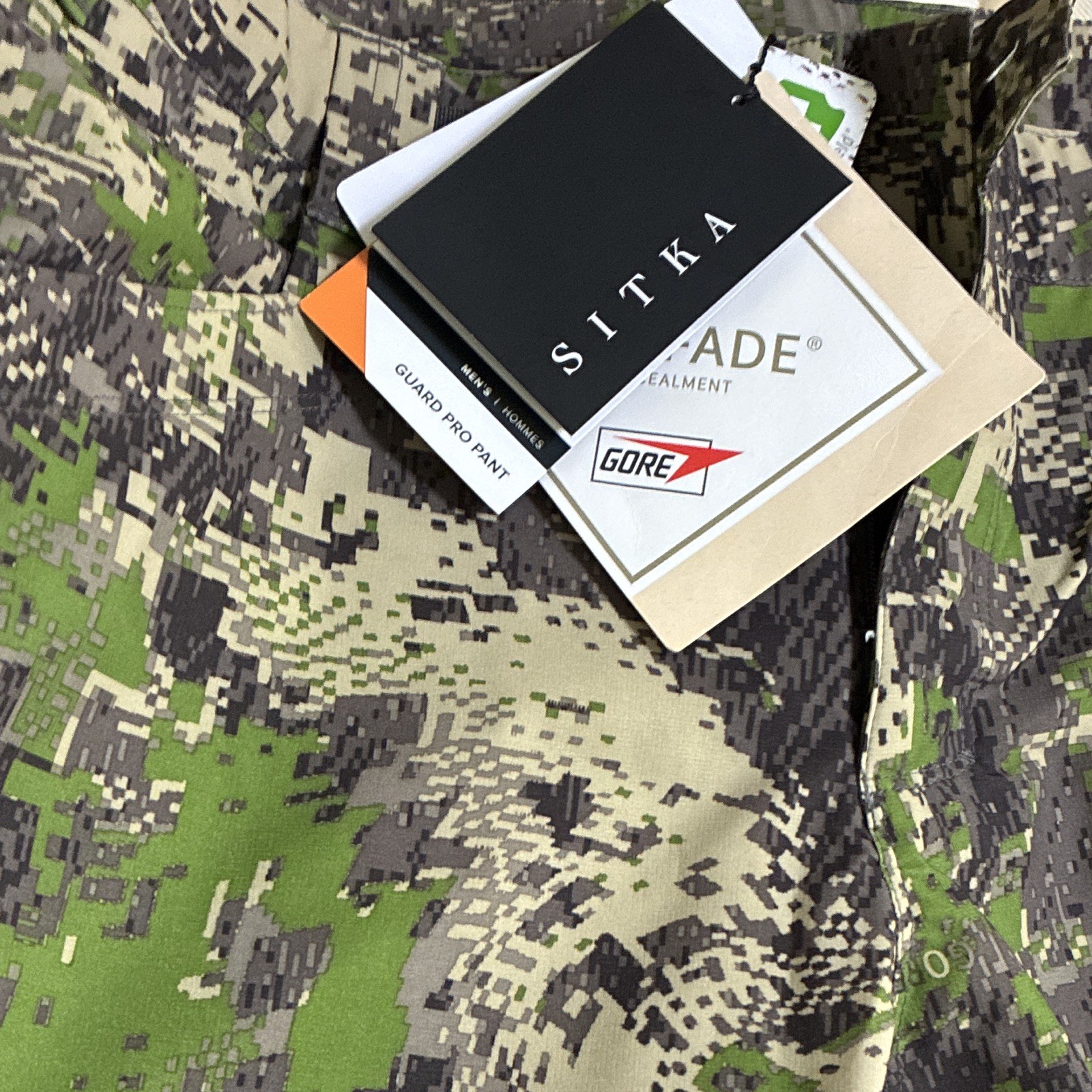 Sitka Men\'s Gore-Tex Waterproof GUARD PRO PANTS Optifade cover 36R Sitka Men\'s Gore-Tex Waterproof GUARD PRO PANTS Optifade cover 36R