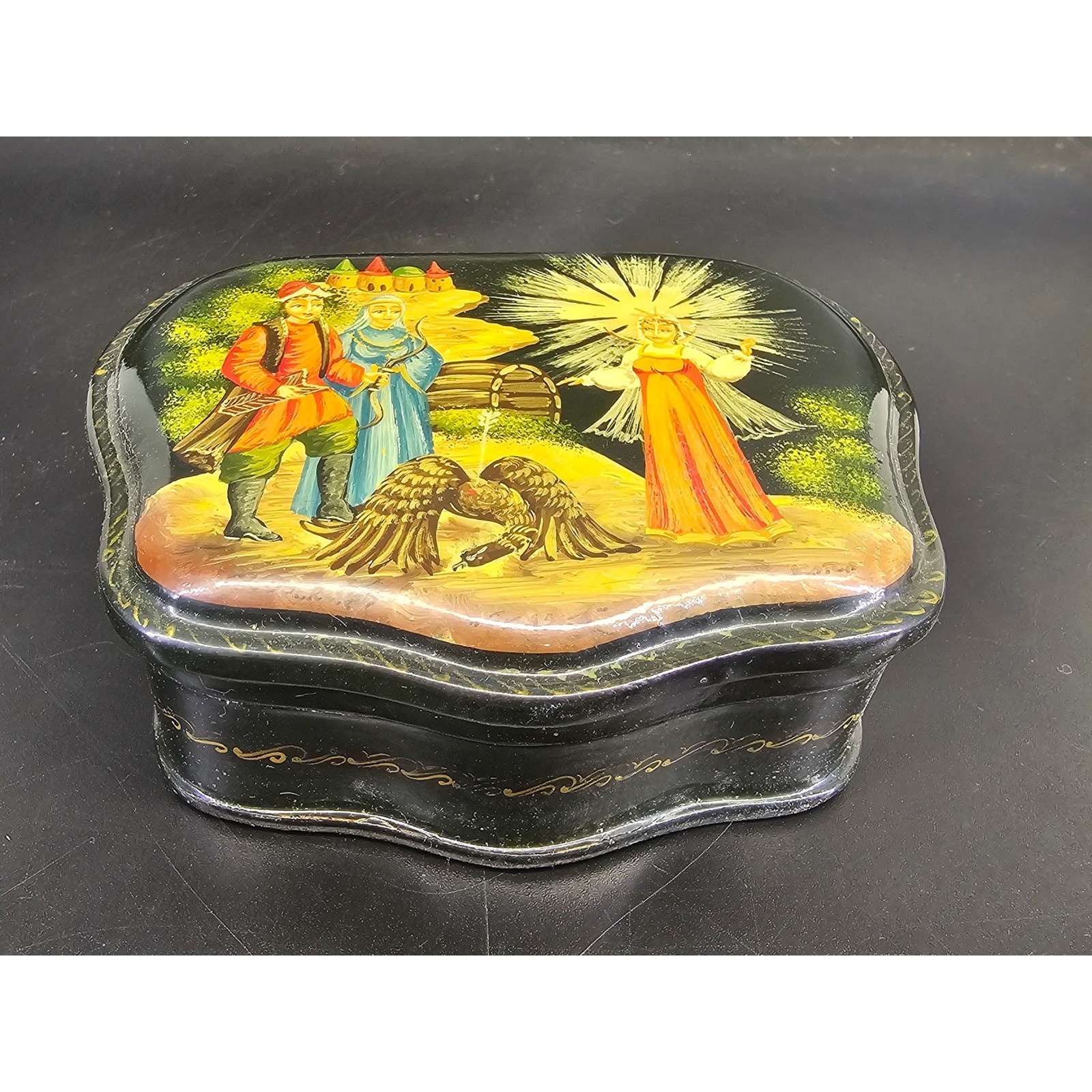Vintage Fedoskino Russian Lacquer Box 