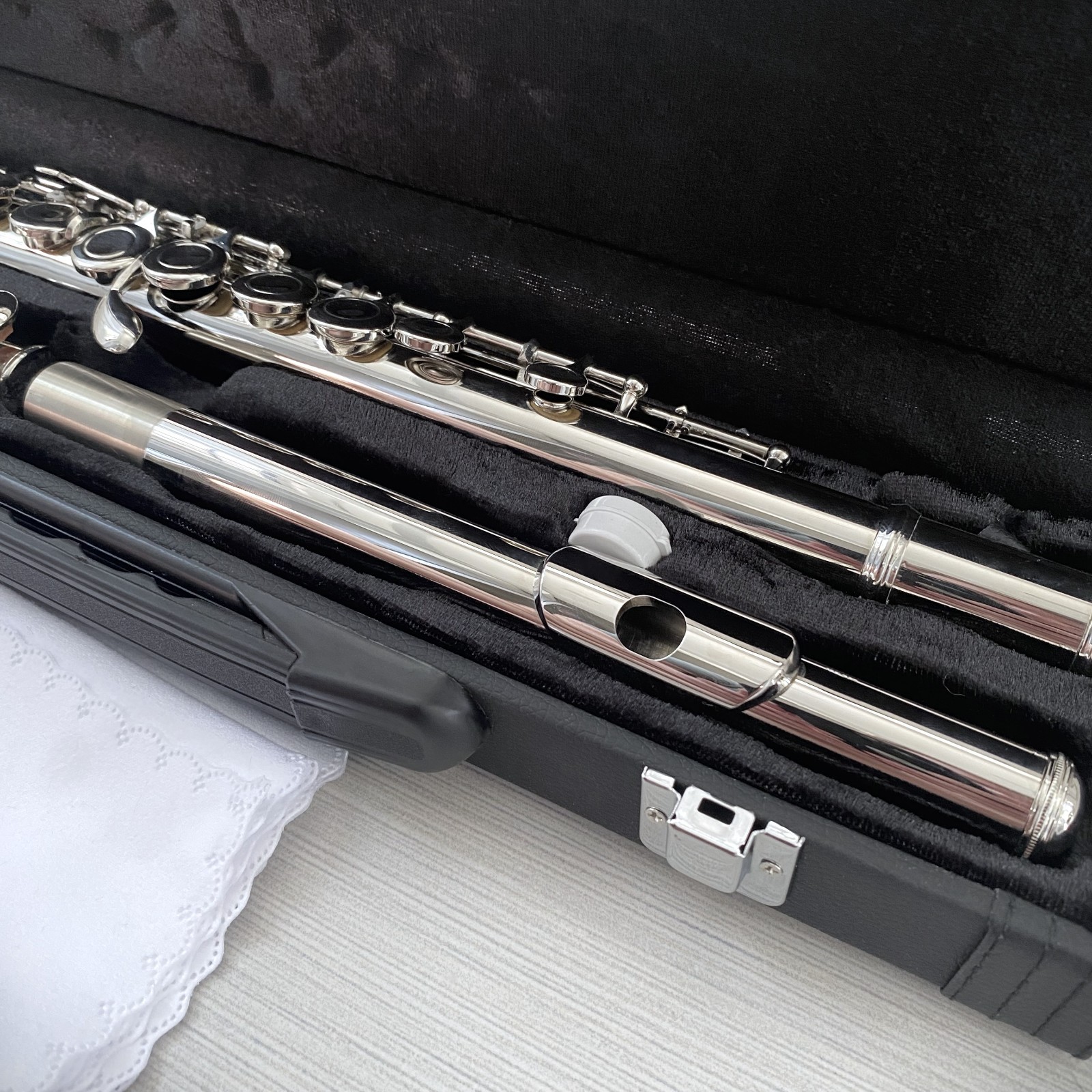 Silver Concert Band Flute for Student/Intermediate with Carry Case, Key of C Silver Concert Band Flute for Student/Intermediate with Carry Case, Key of C