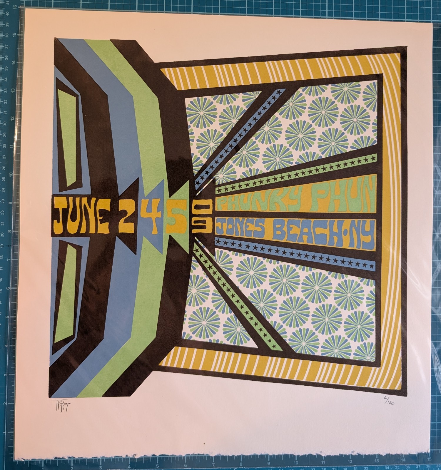 Phish | Jones Beach, NY  | 2009 CONCERT POSTER | TRiPP | SIGNED | #2/120  