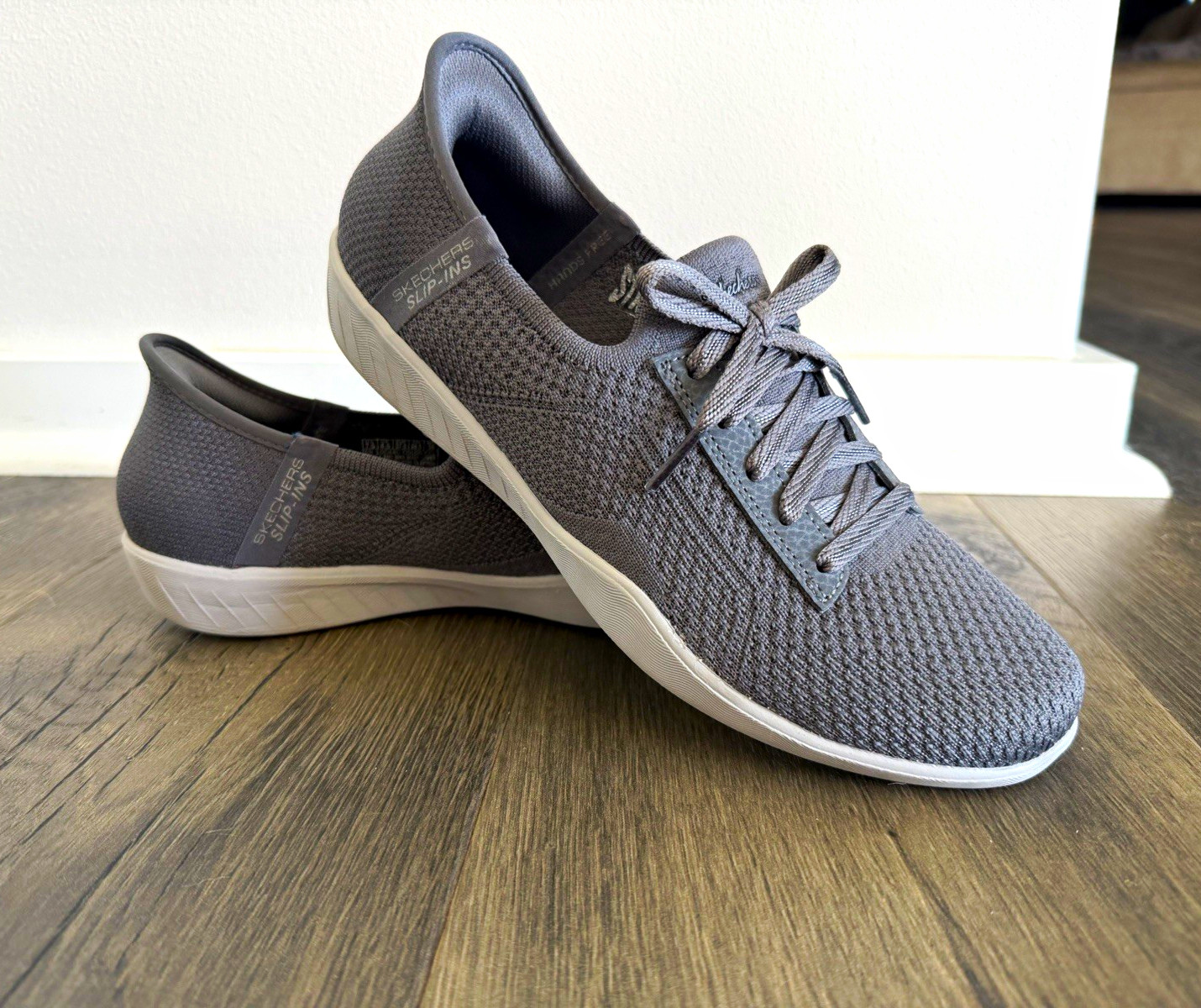 SKECHERS Slip-ins Women’s Gray Lace-Up Knit Textile Low Top Sneakers SKECHERS Slip-ins Women’s Gray Lace-Up Knit Textile Low Top Sneakers