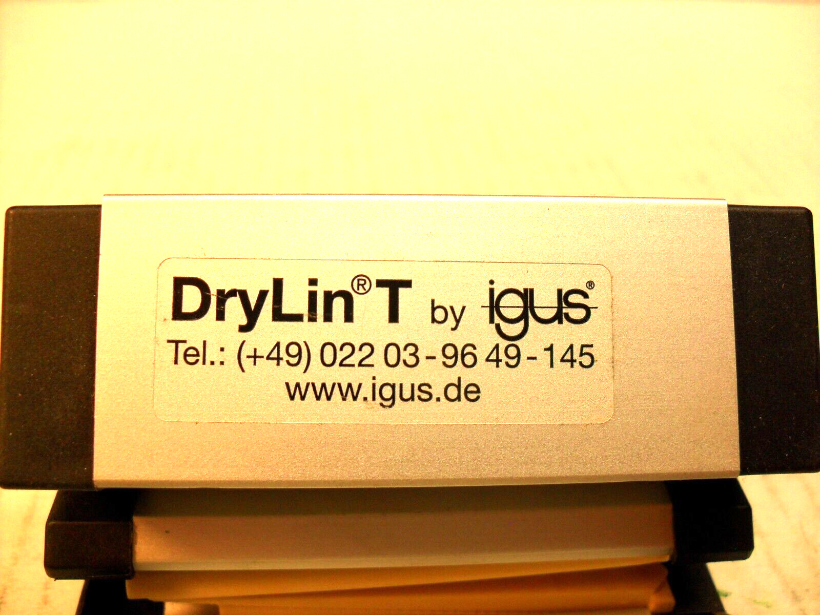 IGUS TWA-01-25 DryLin-T Polymer-Lined Profile Guide - Size 25