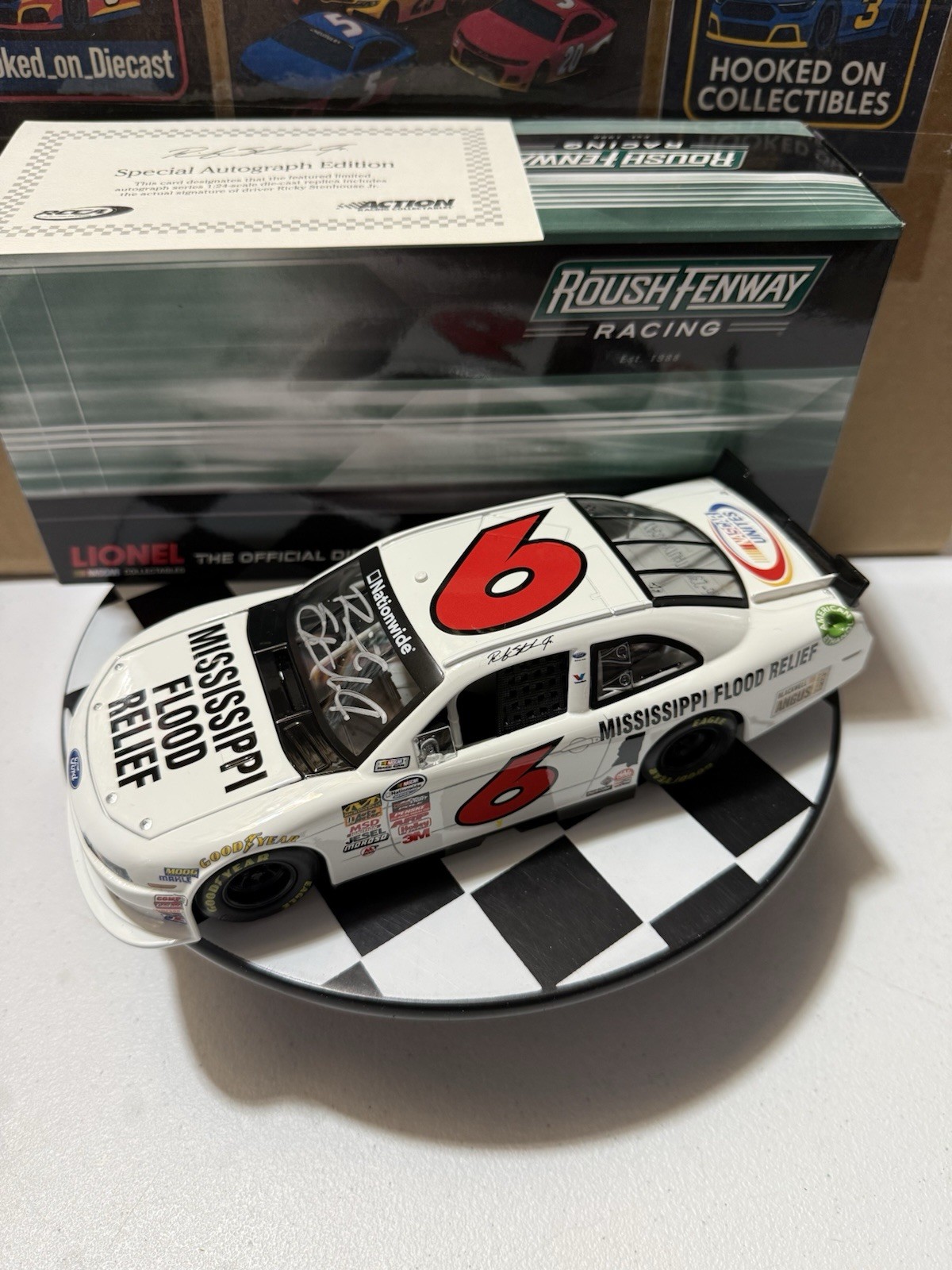 AUTOGRAPHED Ricky Stenhouse Jr #6 MISSISSIPPI FLOOD RELIEF 1/24 2011 Diecast