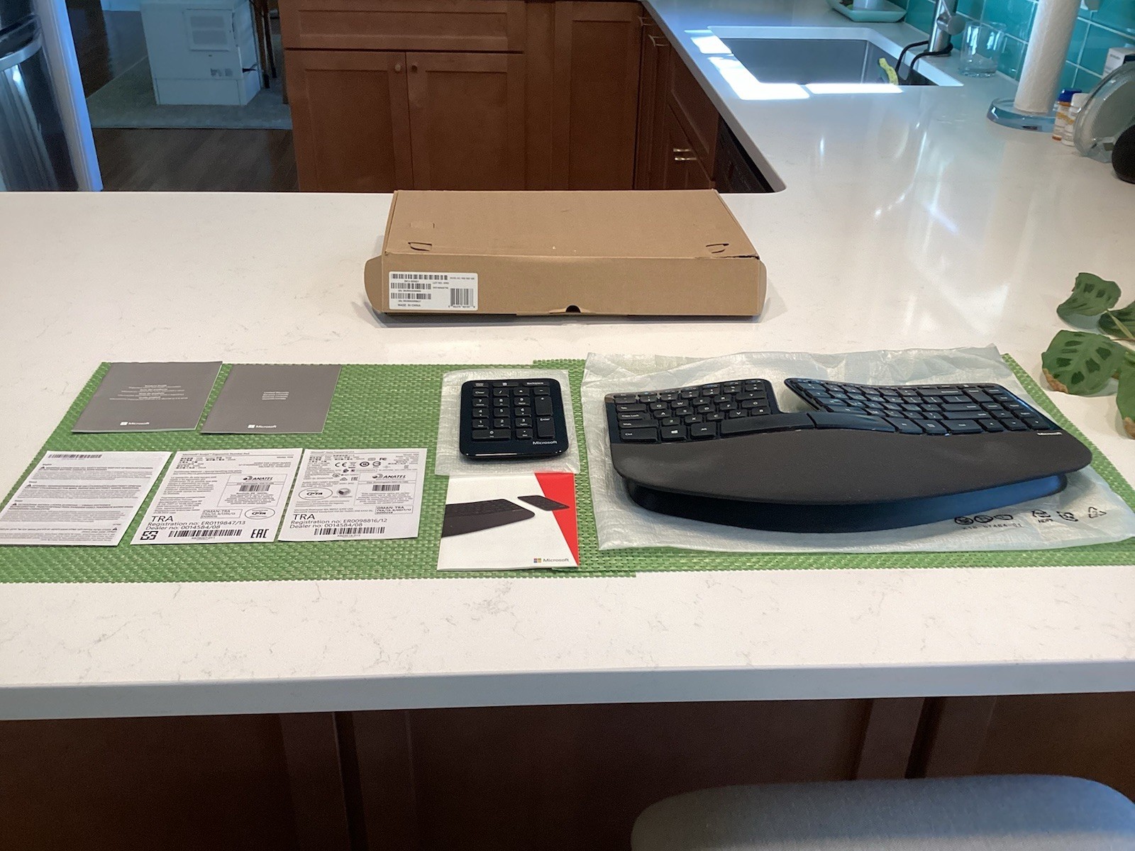 Microsoft Sculpt Ergonomic Desktop Keyboard Model 1559 Includes USB Dongle Microsoft Sculpt Ergonomic Desktop Keyboard Model 1559 Includes USB Dongle