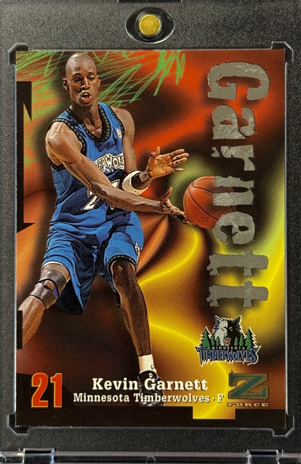 KEVIN GARNETT RARE RED GOLD WAVE 1997 SKYBOX Z FORCE INVESTMENT CARD TWOLVES E KEVIN GARNETT RARE RED GOLD WAVE 1997 SKYBOX Z FORCE INVESTMENT CARD TWOLVES E