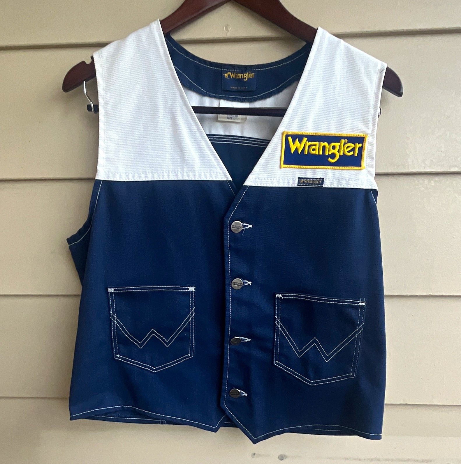 Vintage 1970\'s Wrangler Men\'s Rodeo Rider Promo Vest Blue White Size Large VU301