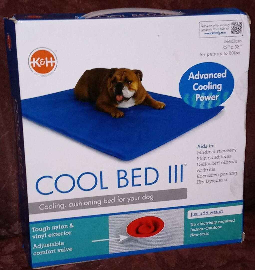 K&H Pet Product Cool Bed III Thermoregulating Pet Bed Medium Blue 22\ K&H Pet Product Cool Bed III Thermoregulating Pet Bed Medium Blue 22\