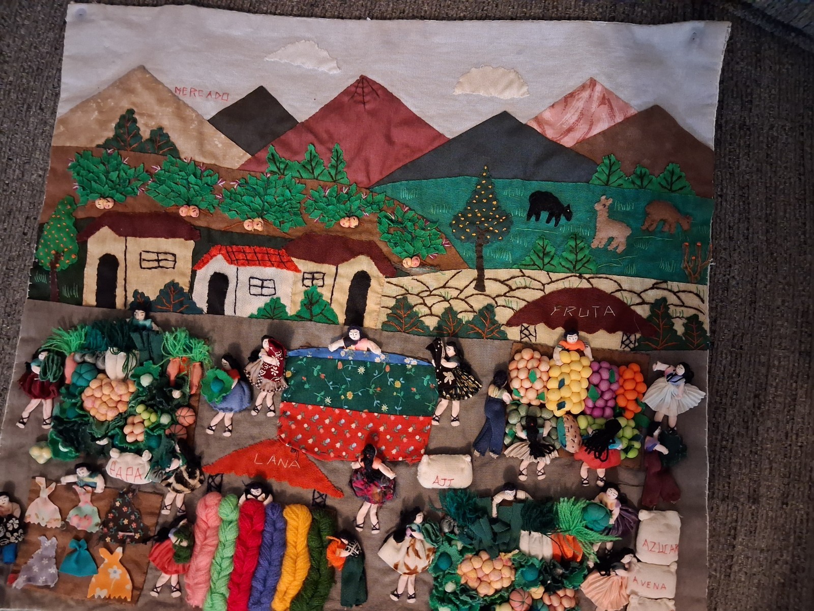 Peruvian Arpillera Wall Hanging Folk Art Quilt Tapestry 3D Handmade Market Peruvian Arpillera Wall Hanging Folk Art Quilt Tapestry 3D Handmade Market
