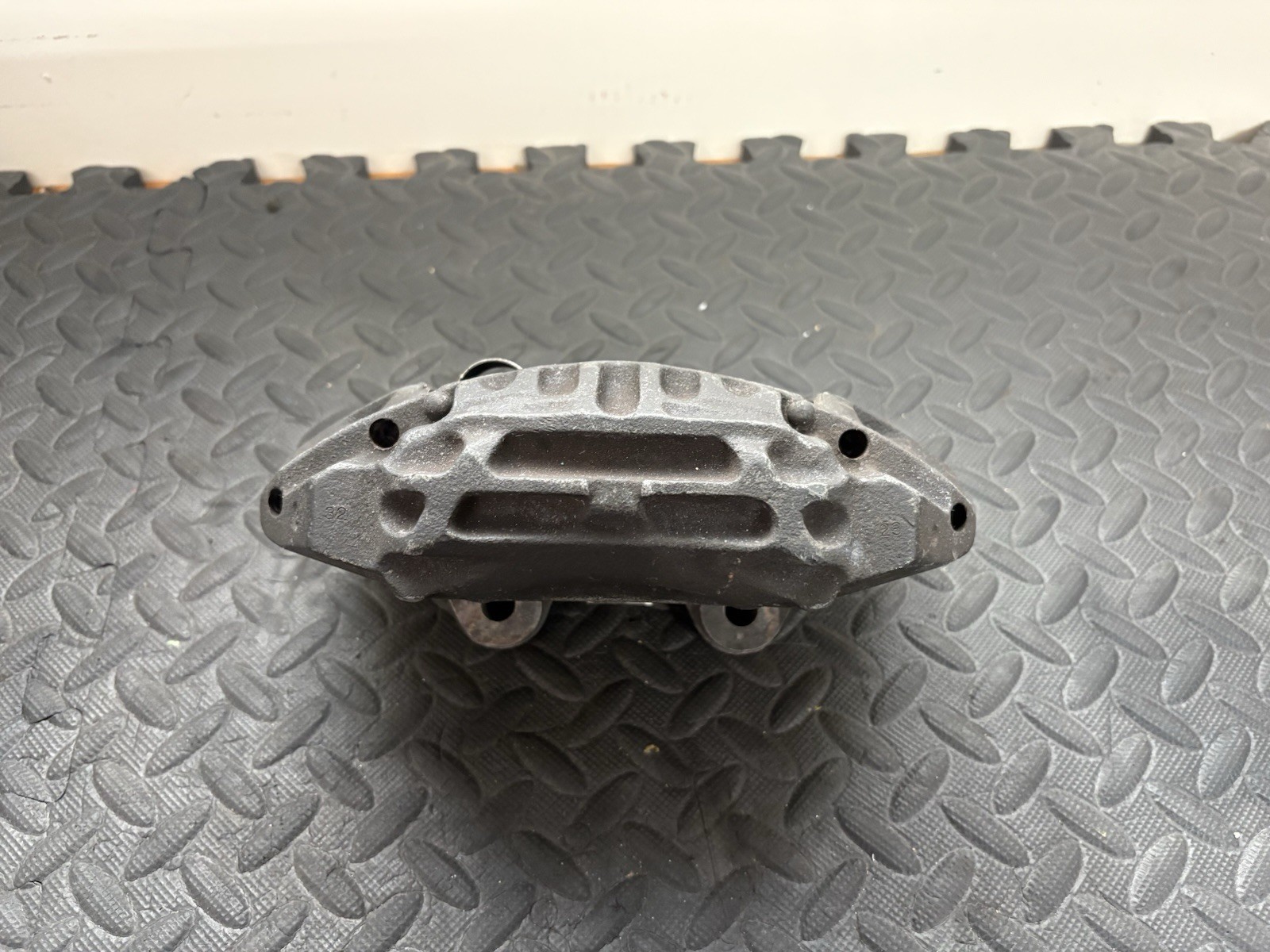 OEM 1991 1995 Toyota 4Runner T100 Front Driver Brake Caliper Sumitomo S13WB OEM 1991 1995 Toyota 4Runner T100 Front Driver Brake Caliper Sumitomo S13WB