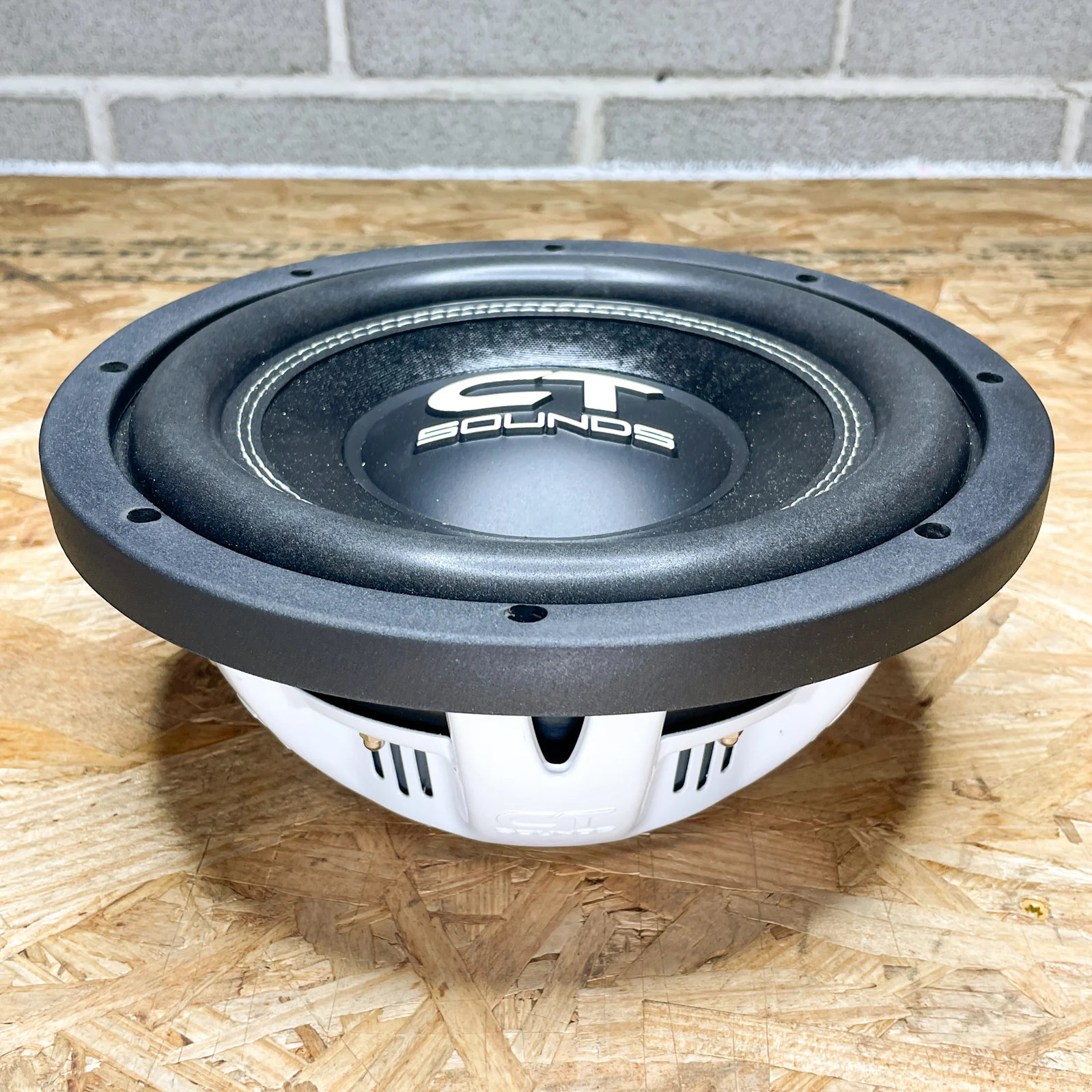 Used CT Sounds HYDRO-10-D4 500W RMS 10 Used CT Sounds HYDRO-10-D4 500W RMS 10