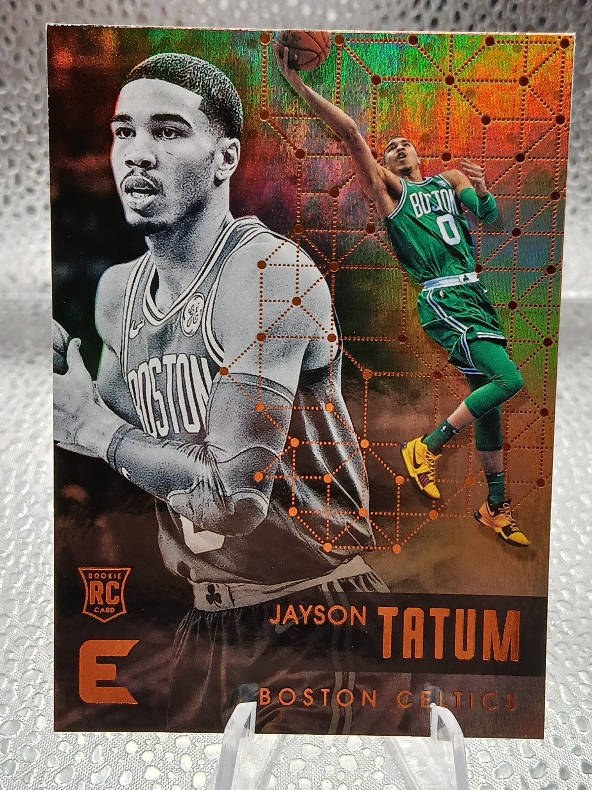 2017-18 Panini Essentials - Jayson Tatum #129 (RC) 2017-18 Panini Essentials - Jayson Tatum #129 (RC)