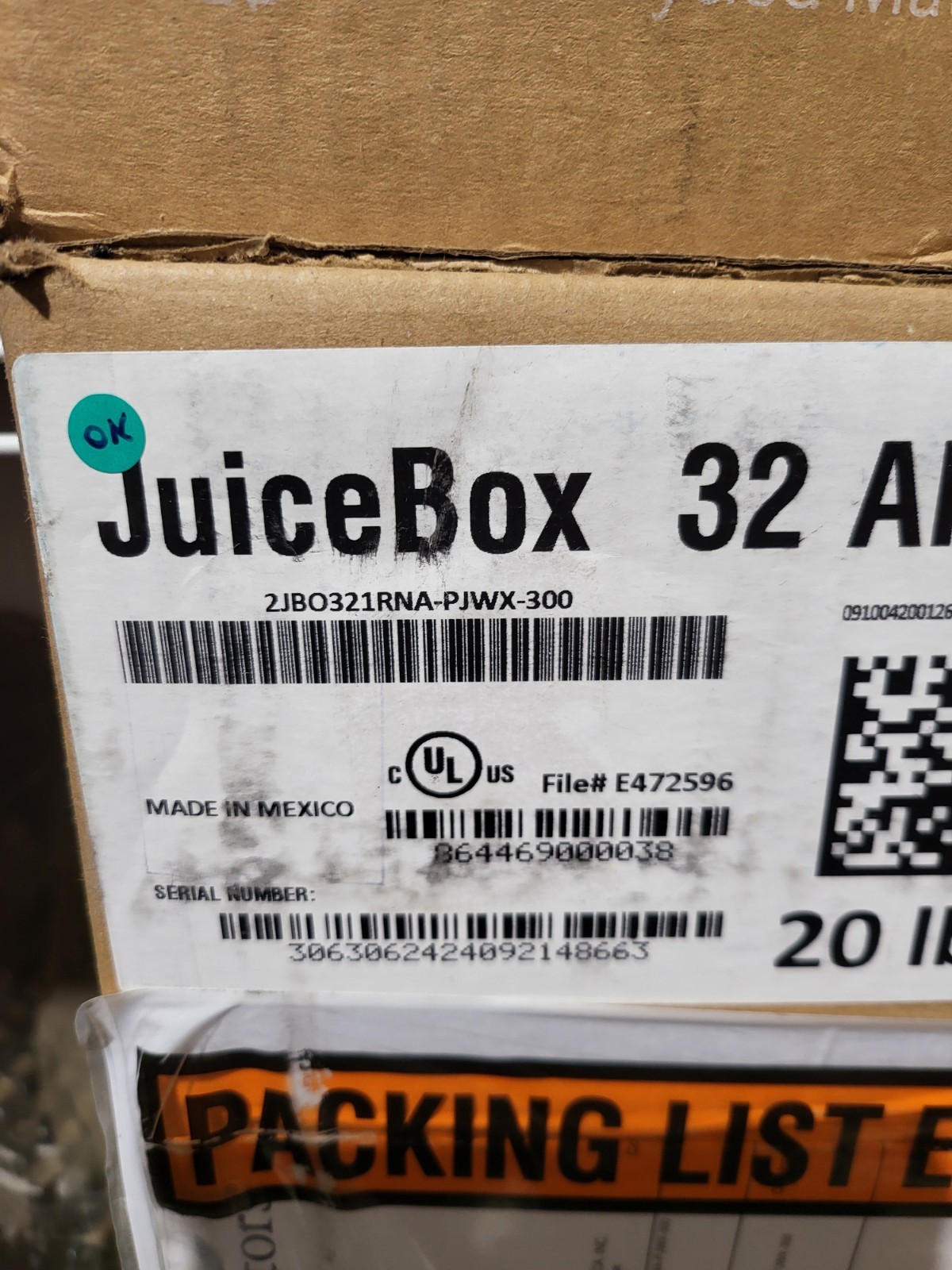 JuiceBox 32Amp Plug-In Enel x Smart Electric Vehicle EV Charging Station JuiceBox 32Amp Plug-In Enel x Smart Electric Vehicle EV Charging Station