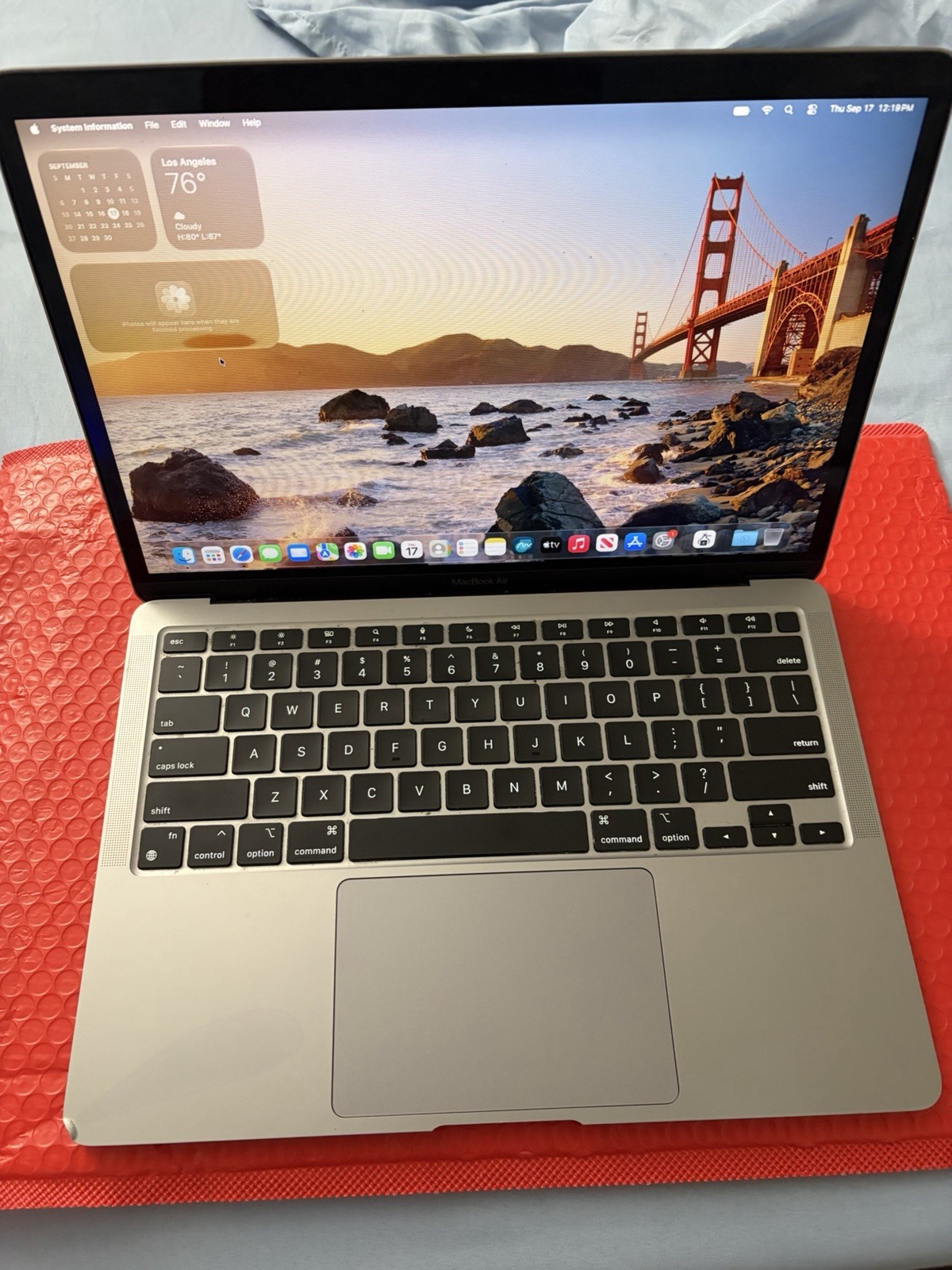 Apple MacBook Air 2020 13.3\ Apple MacBook Air 2020 13.3\