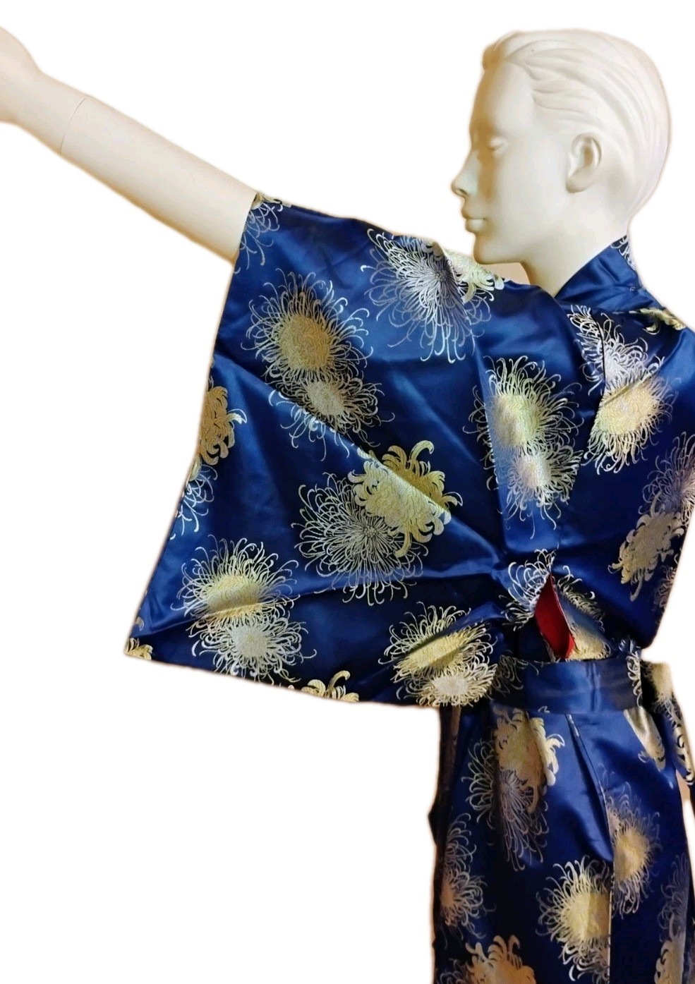 VTG NOS Authentic Japanese Vibrant Blue with Gold & Silver Chrysantheum Kimono L