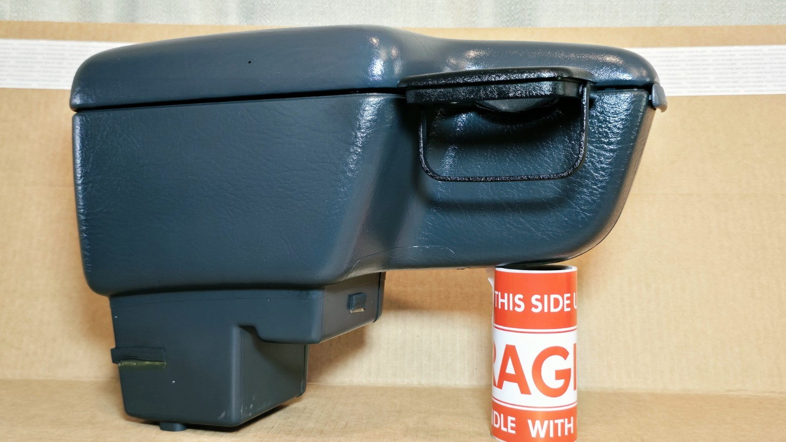 91 - 94 Saturn S Series Center Console Armrest WITH CUP HOLDER OEM 91 92 93 94