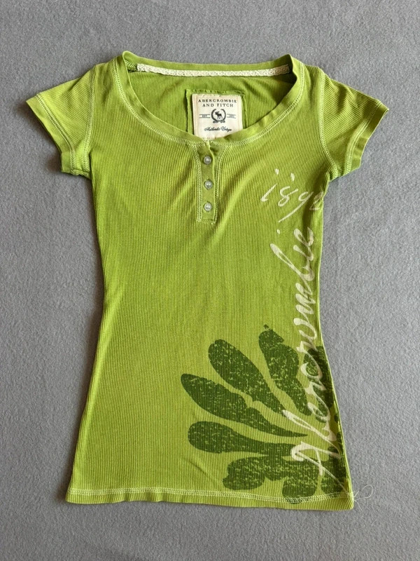 Rare Vintage Y2K lime green henley top Rare Vintage Y2K lime green henley top