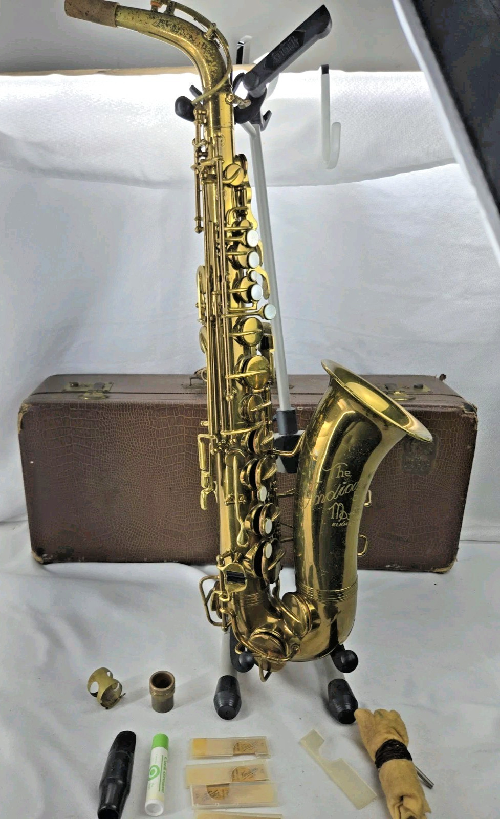 Vintage The Indiana By Martin Elkhart Ind Saxophone & Case