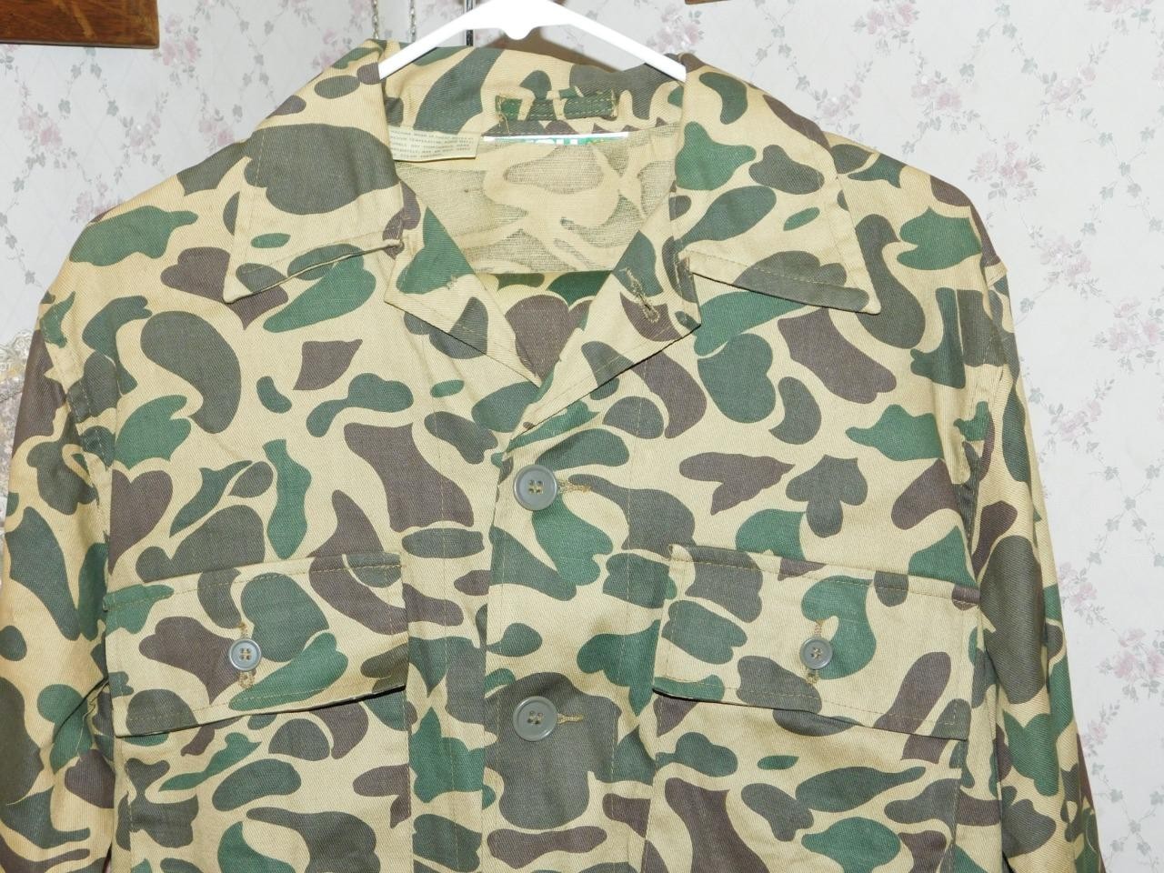 Camo Duck Hunter South Korean Vietnam ROK Size Medium SHIRT & PANTS Camoflage
