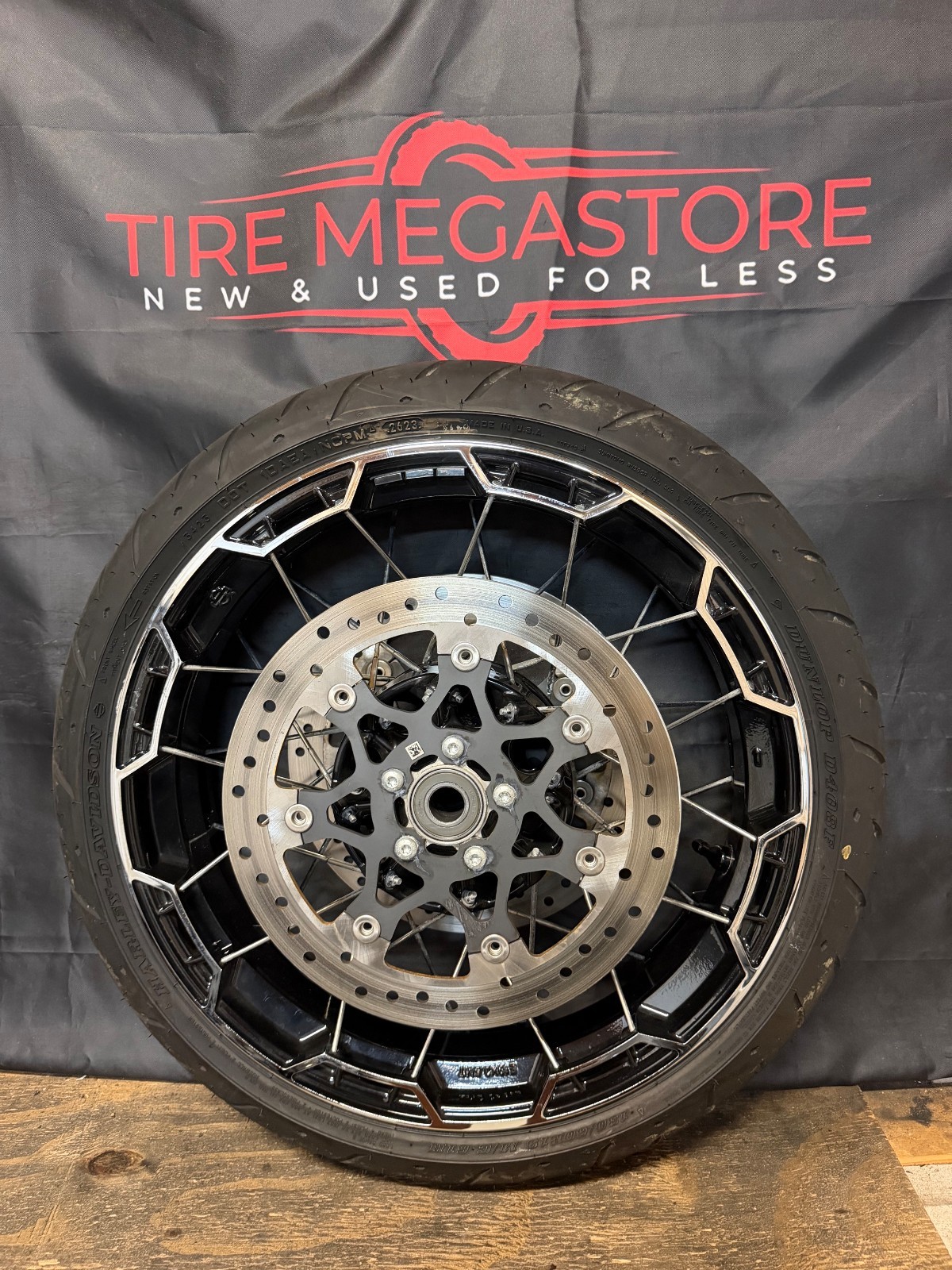 Take-off Harley Davidson CVO Spoke Wheel, Rotors &Tire Baggers CVO-SP-4041-19-1 Take-off Harley Davidson CVO Spoke Wheel, Rotors &Tire Baggers CVO-SP-4041-19-1