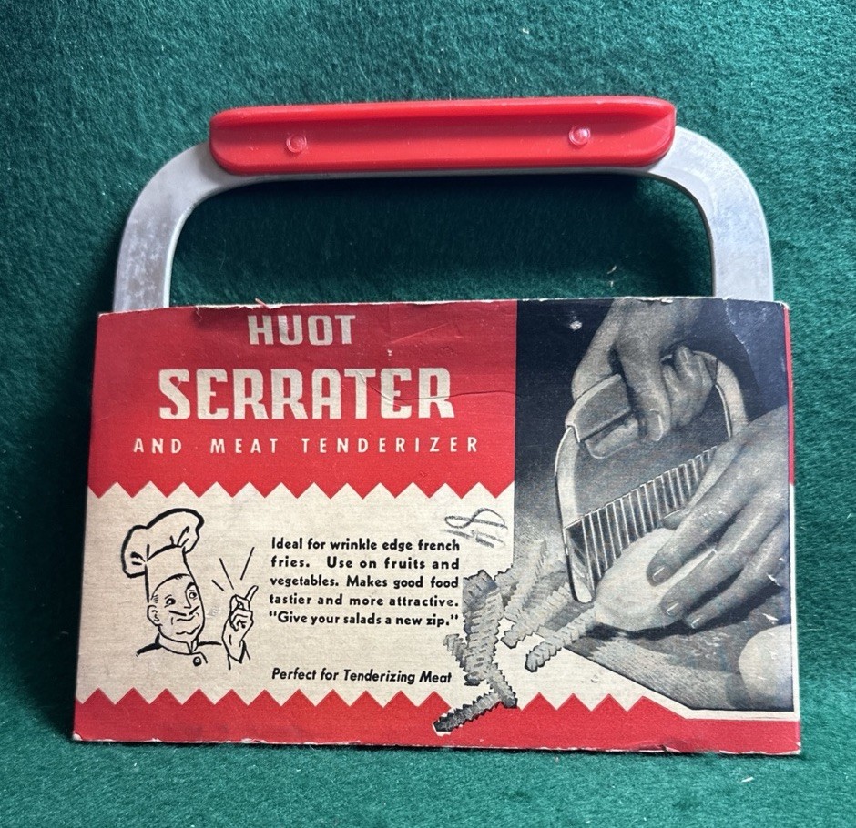 Vintage Huot Serrater & Meat Tenderizer Original Package Wrinkle Cut Vegetable